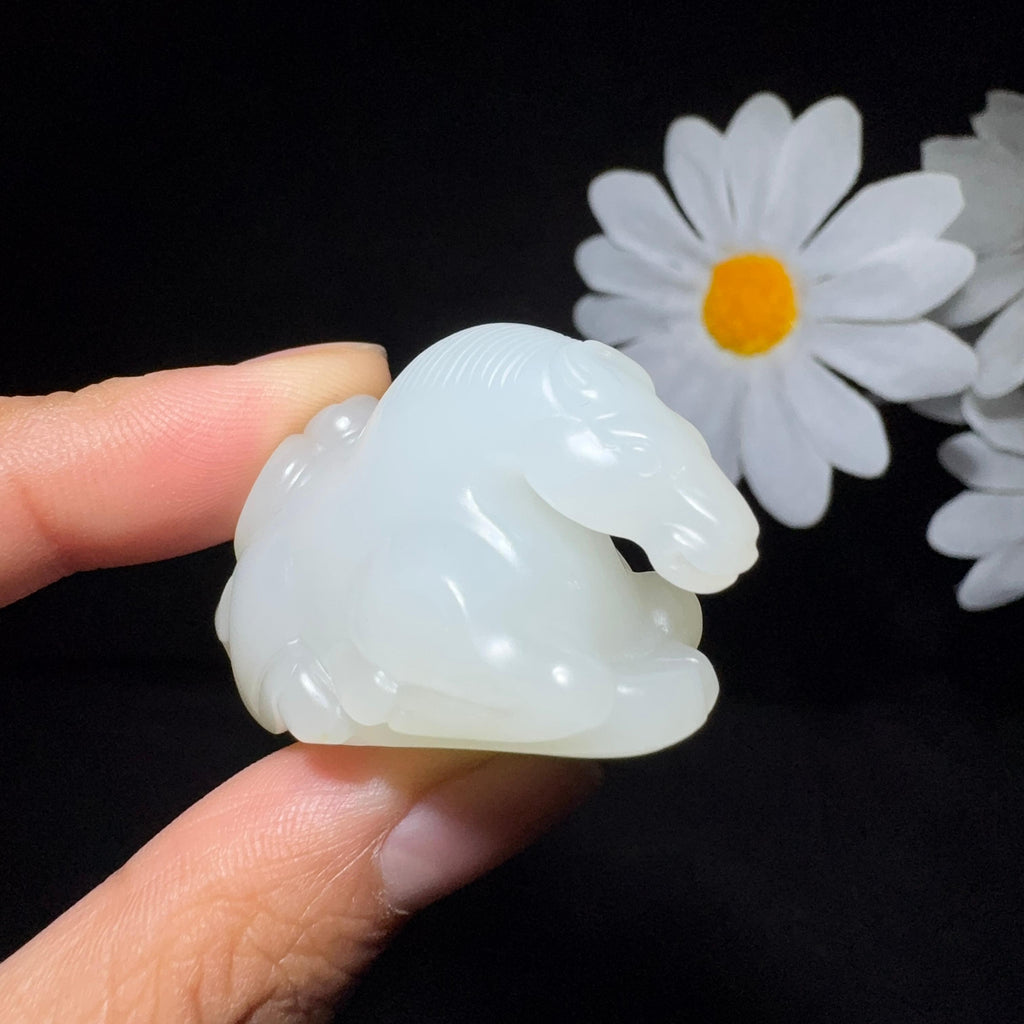 和田玉籽料马到成功（29.1g）