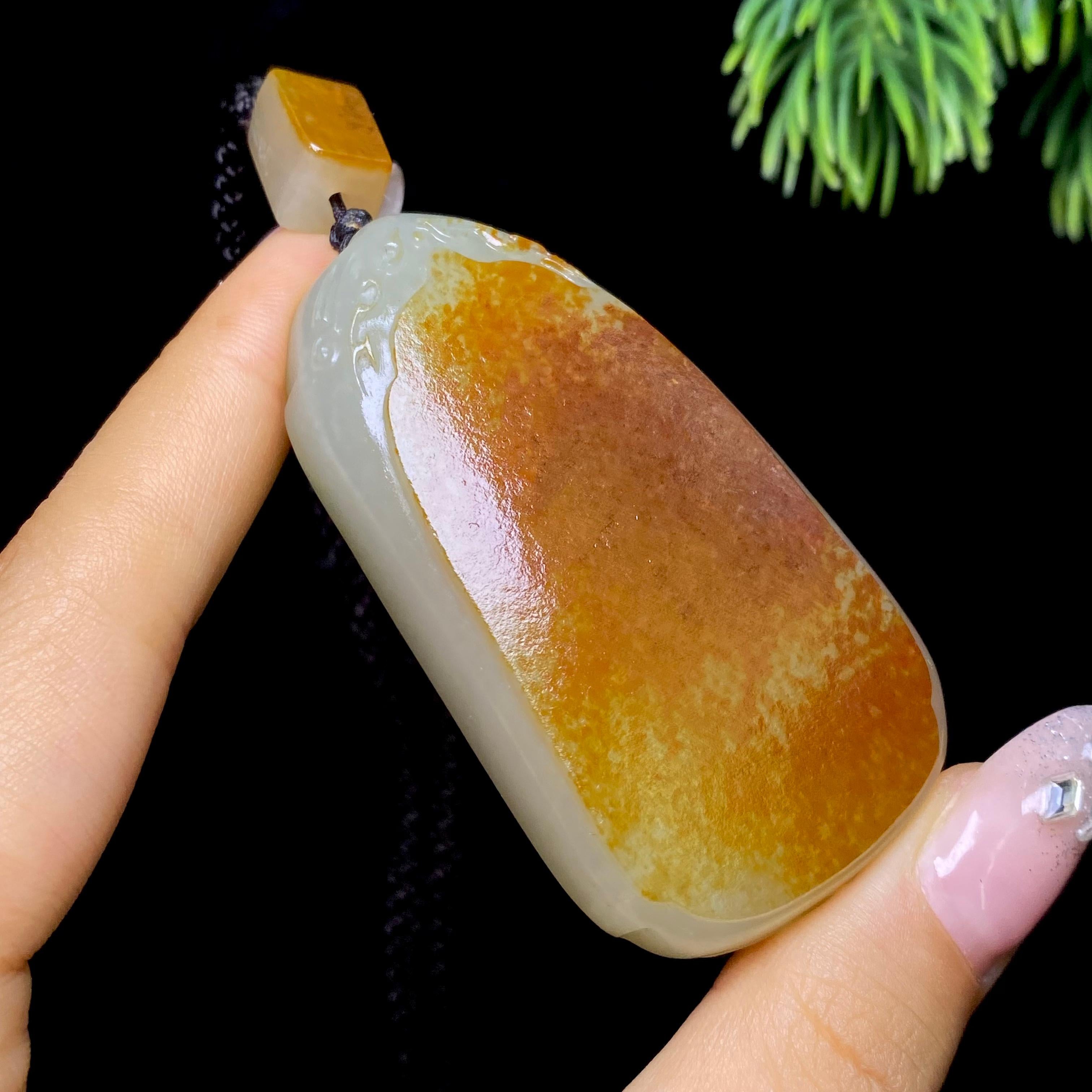 和田玉籽料无事牌（71.2g）