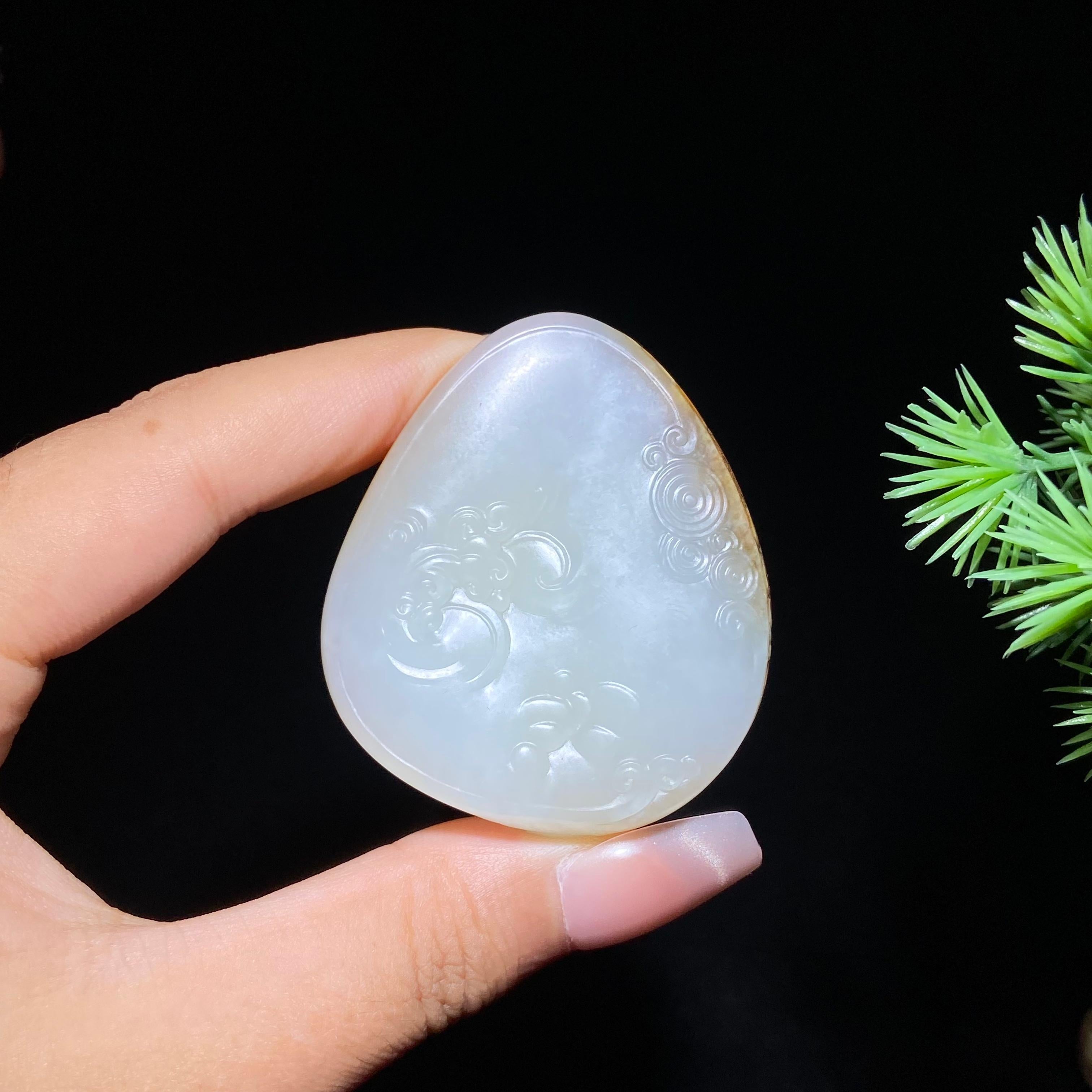 和田玉籽料黄财神（53.5g）