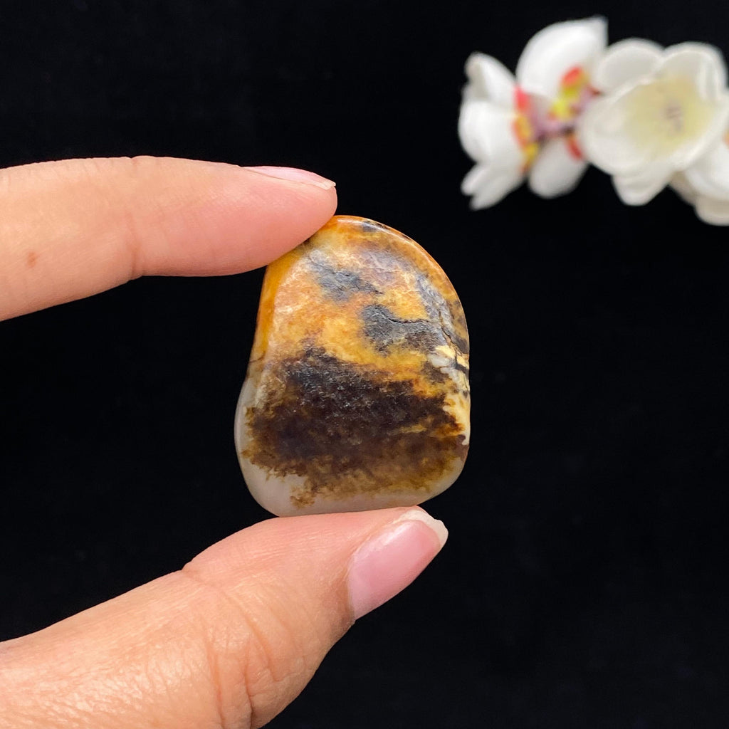 和田玉秋梨皮籽料挂件（16.3g）