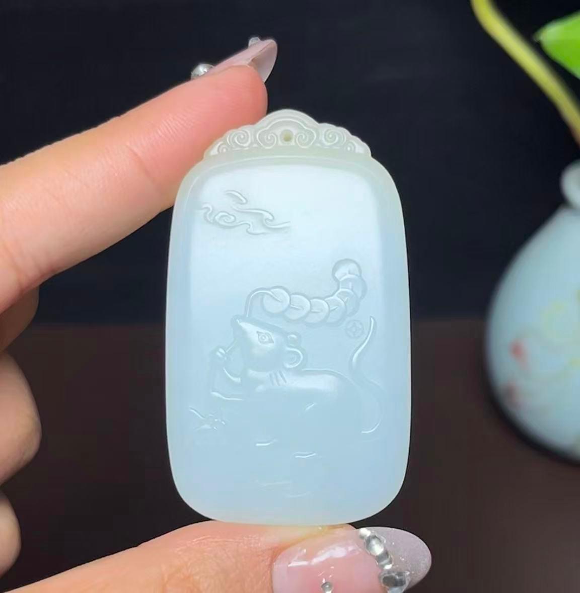 新疆和田玉且末料羊脂玉生肖鼠数你有钱（38.5g）
