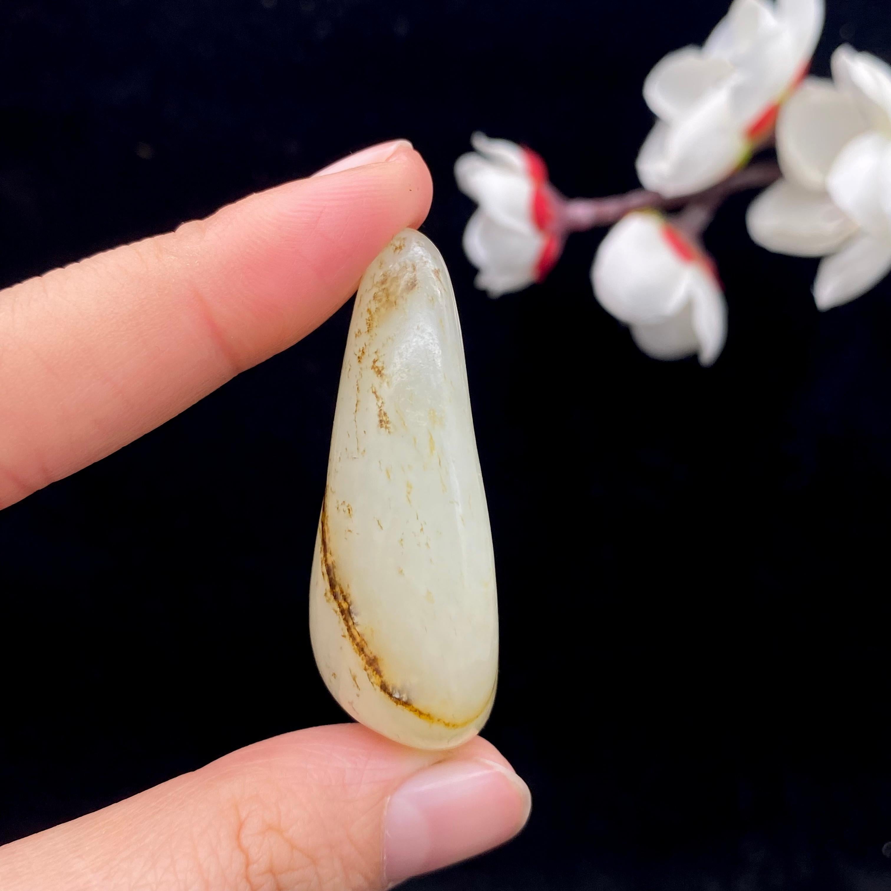 和田玉洒金皮籽料原石（28.2g）