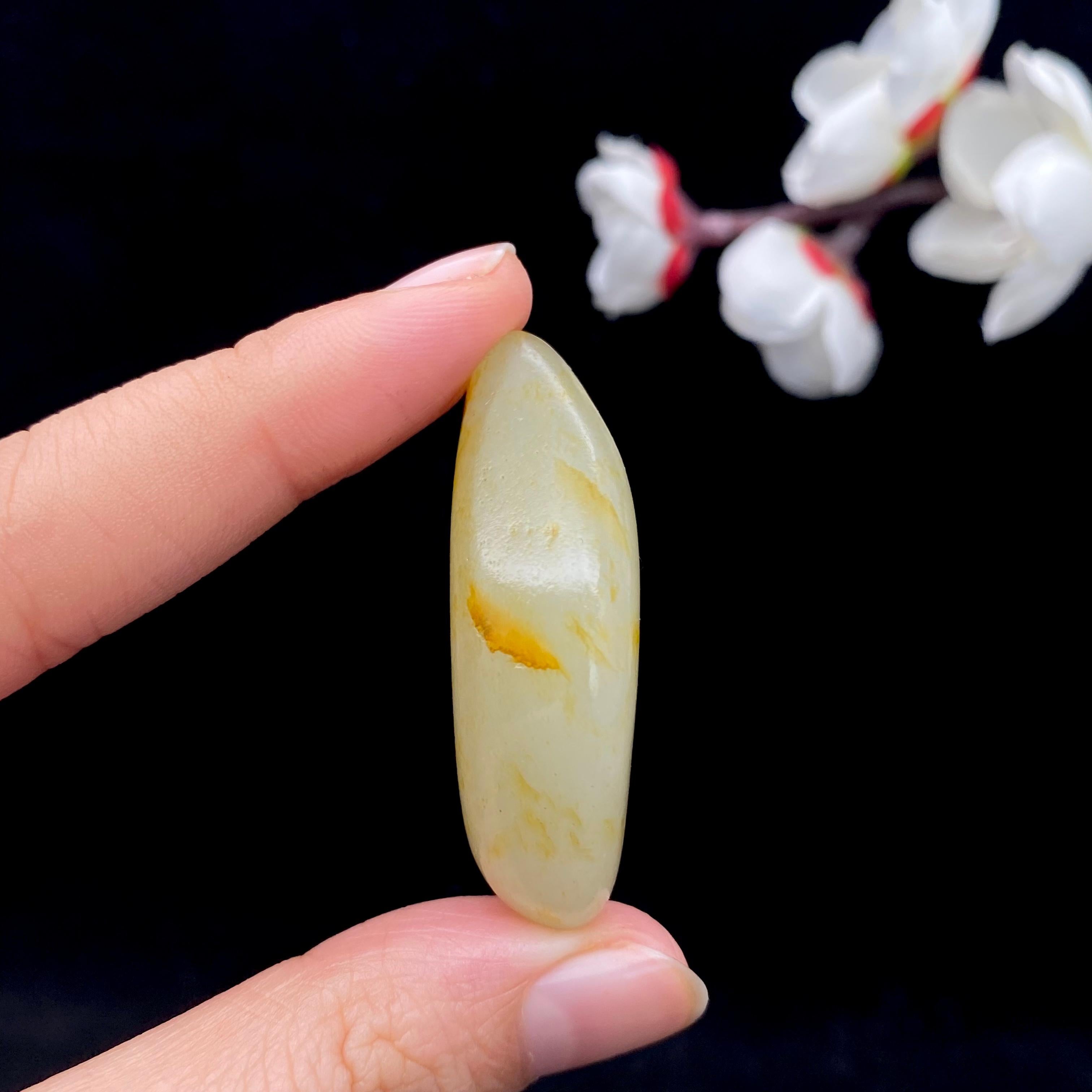 和田玉洒金皮籽料原石（18.7g）