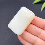 和田玉羊脂白玉平安无事牌玉牌（44.41g）