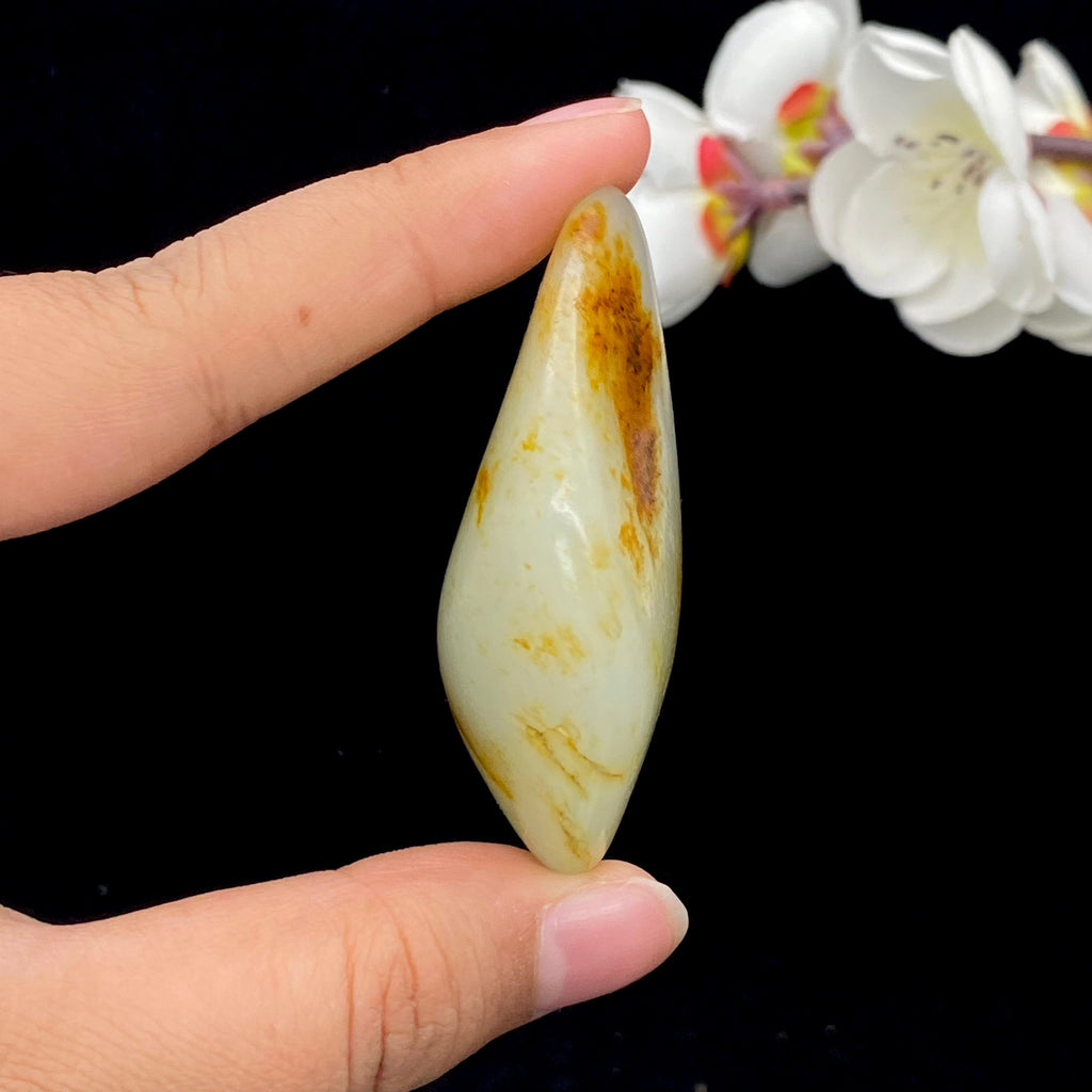 和田玉洒金皮籽料大挂件（53.5g）