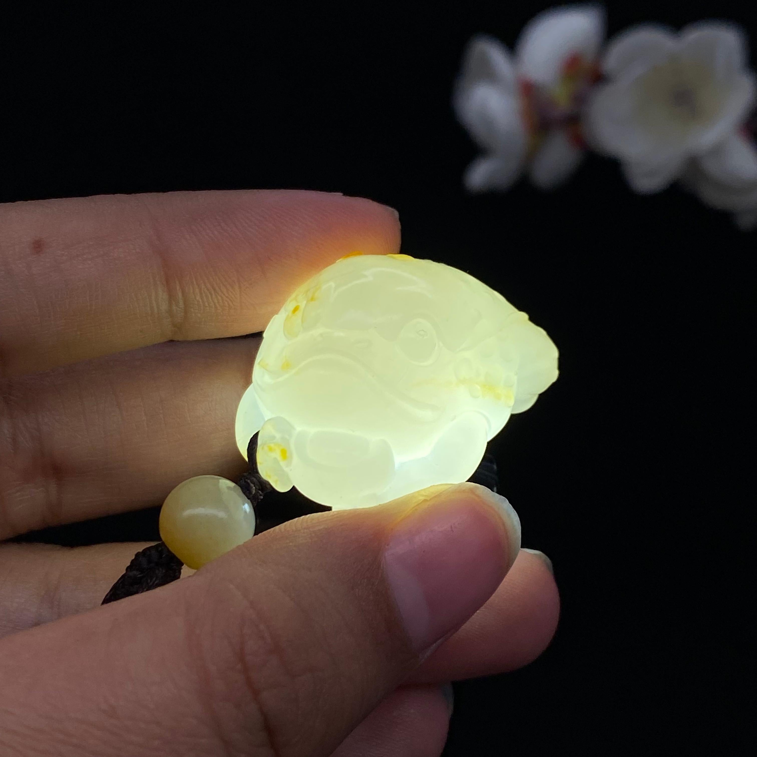 和田玉籽料【三足金蟾】挂件（22.1g）