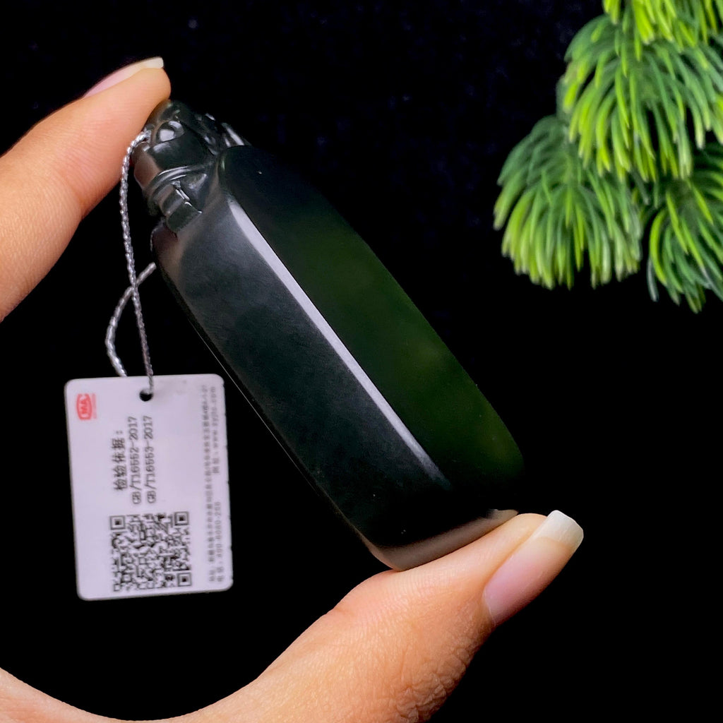 和田玉黑青无事牌（70.66g）