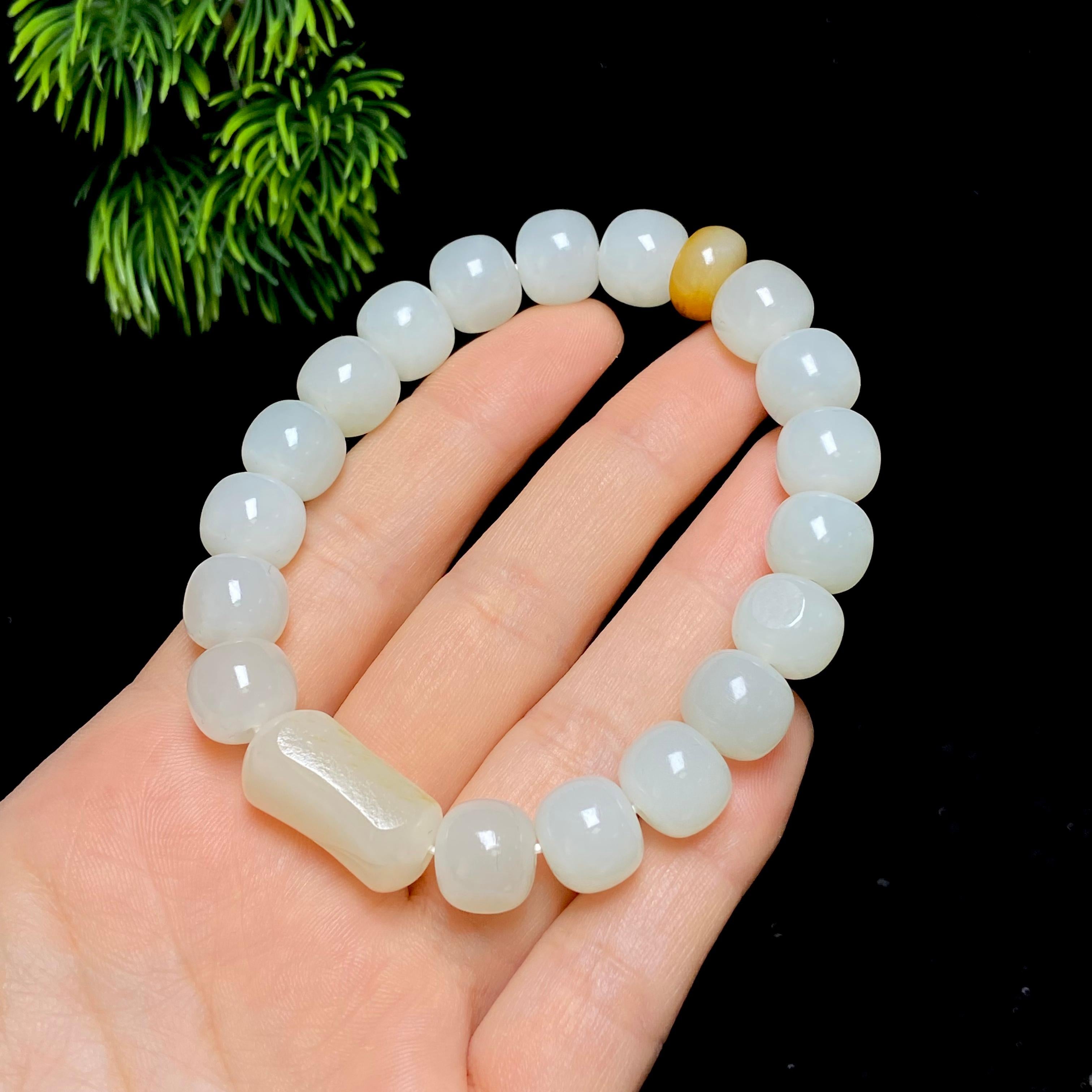 和田玉籽料老型珠手串（46.4g）