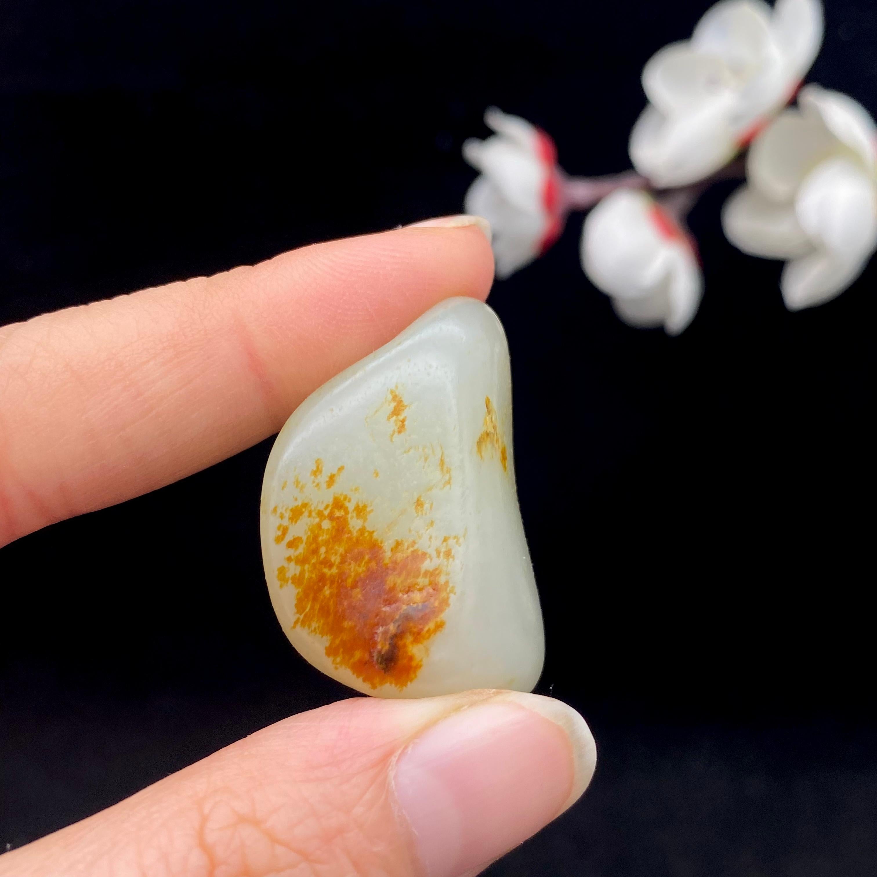 和田玉洒红皮籽料（16.8g）