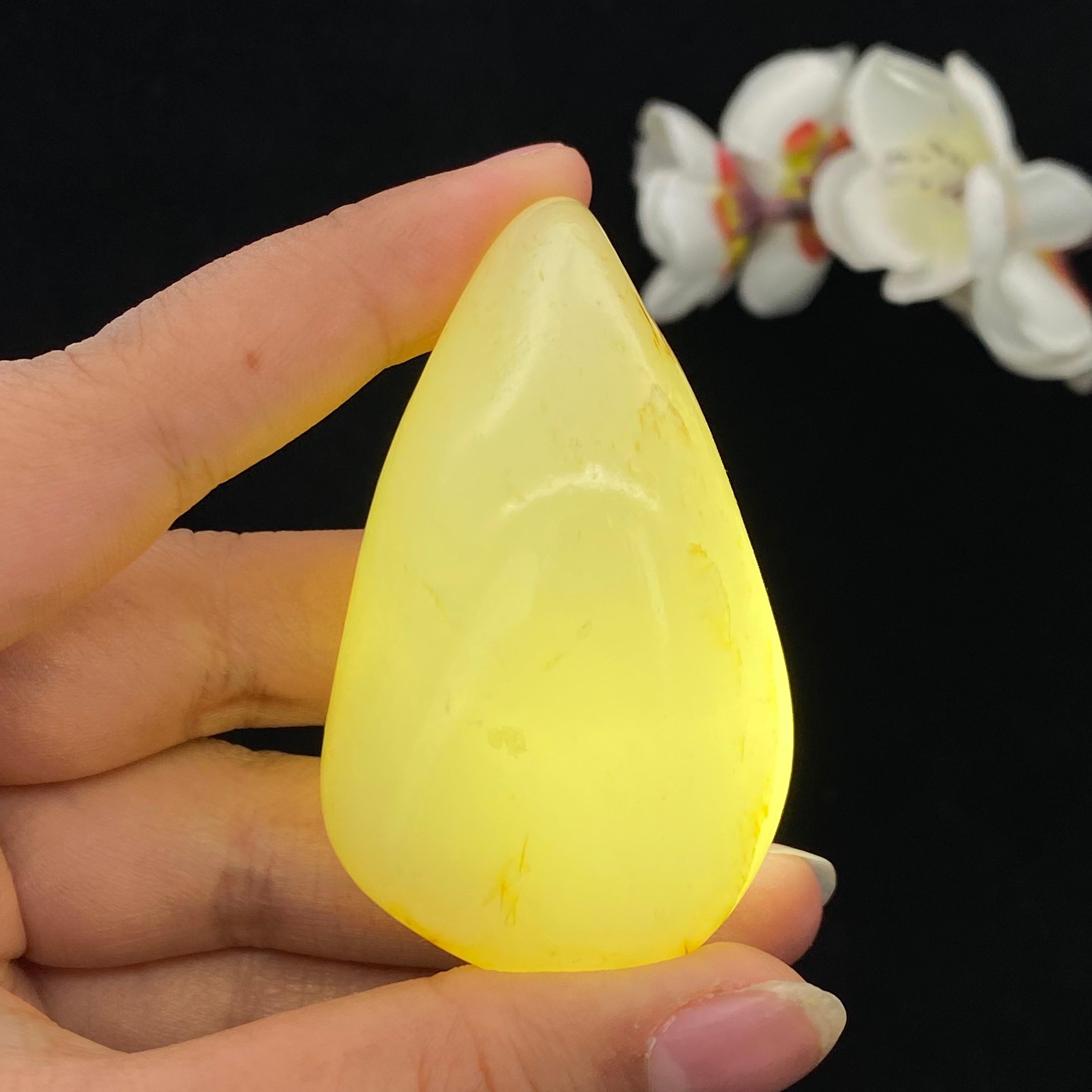 和田玉洒金皮籽料手把件（87.8g）