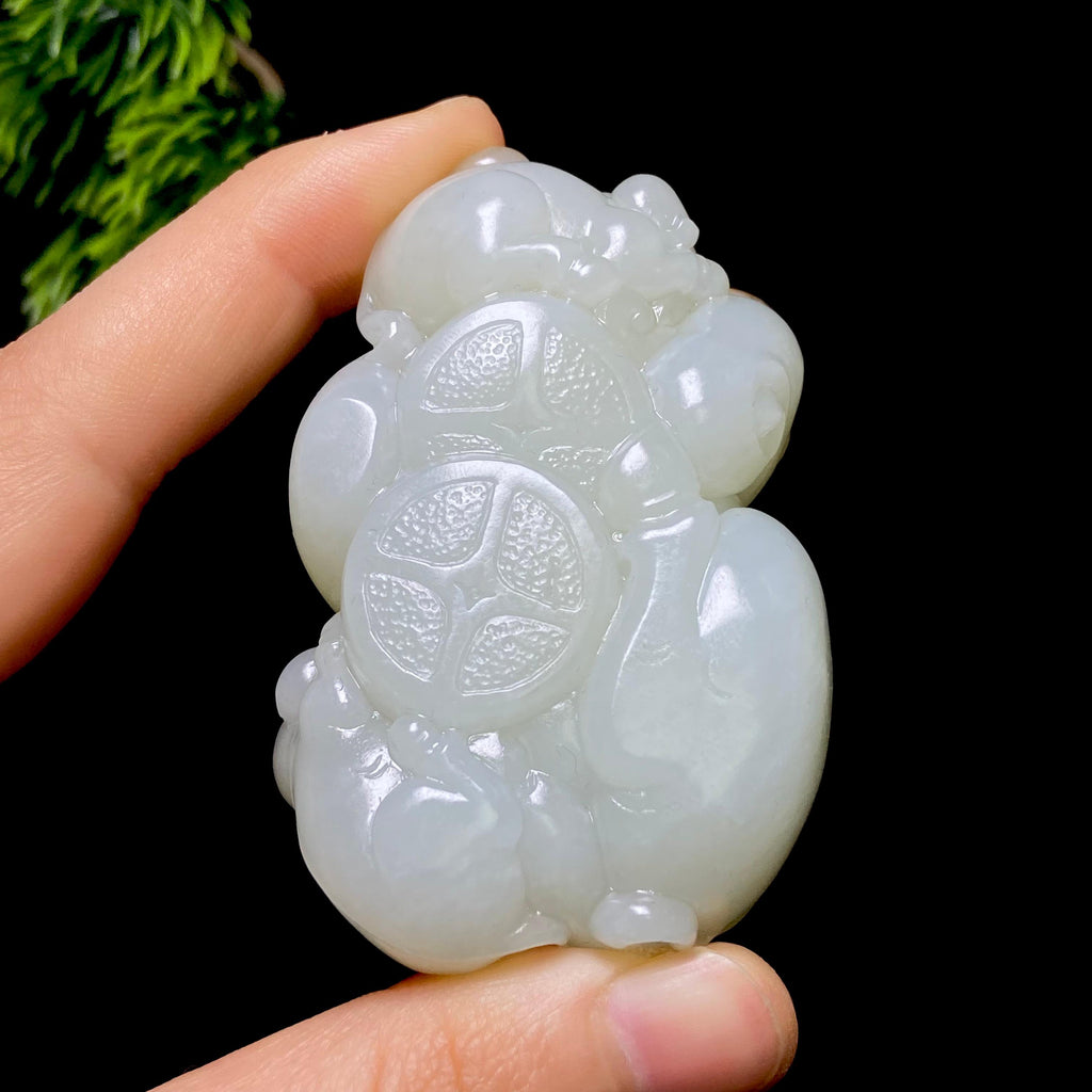 和田玉籽料小猪把件（155.2g）