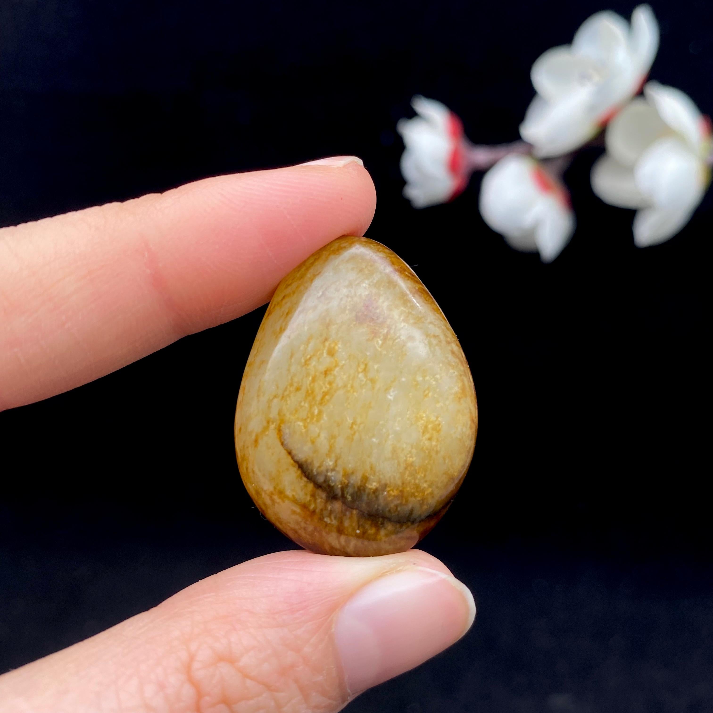 和田玉洒金皮籽料（10.2g）