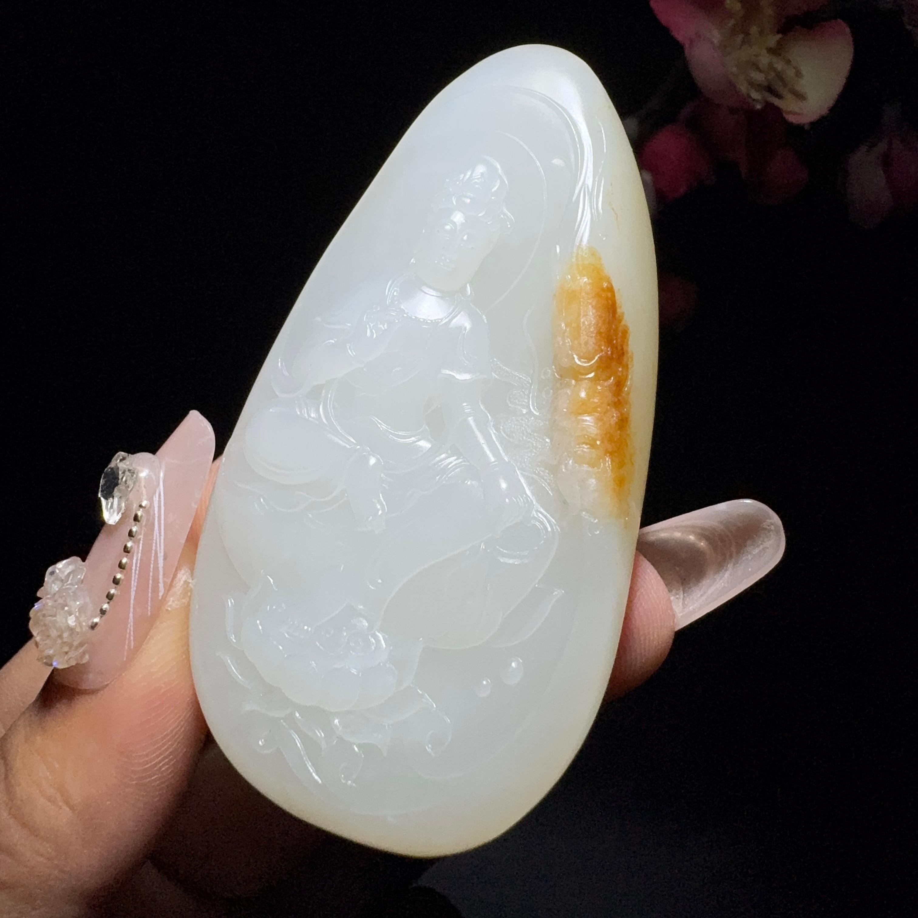 和田玉籽料挂件御龙观音（64.6g）
