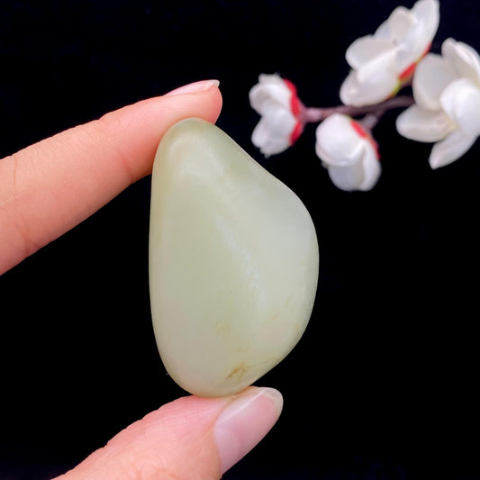 和田玉青白玉籽料原石（63.3g）