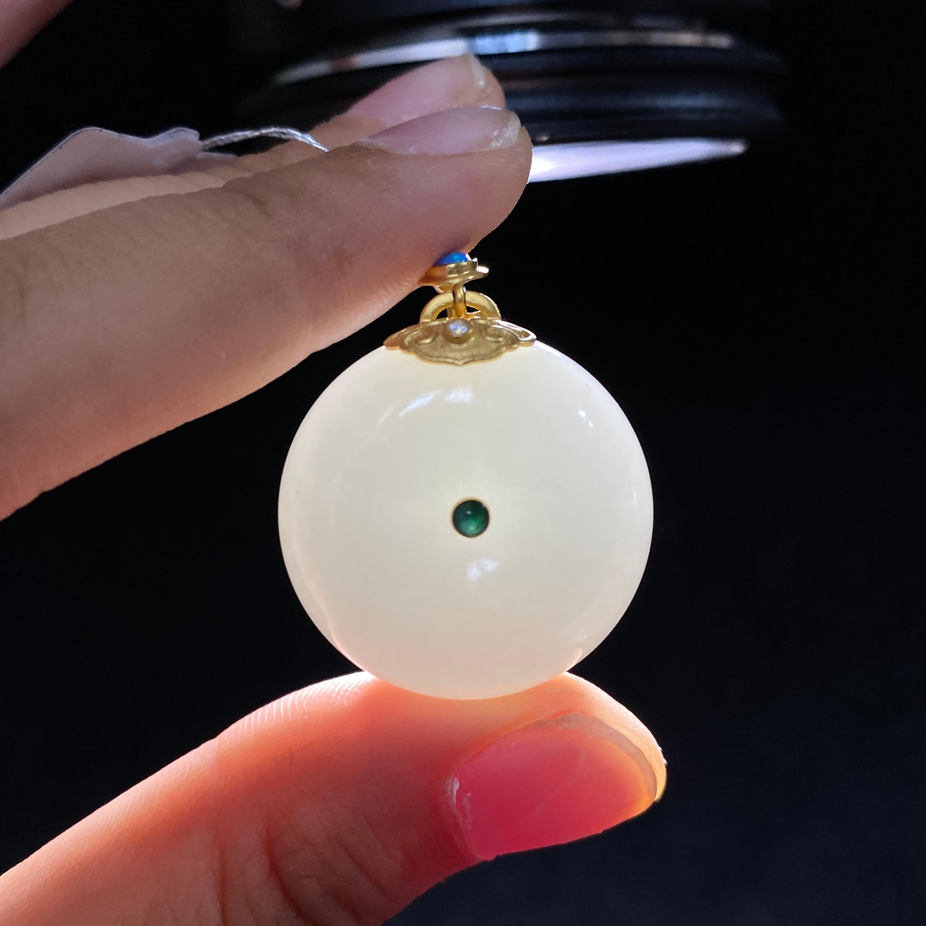 和田玉18k金羊脂白玉平安扣吊坠（15.7g） – 厚德载玉