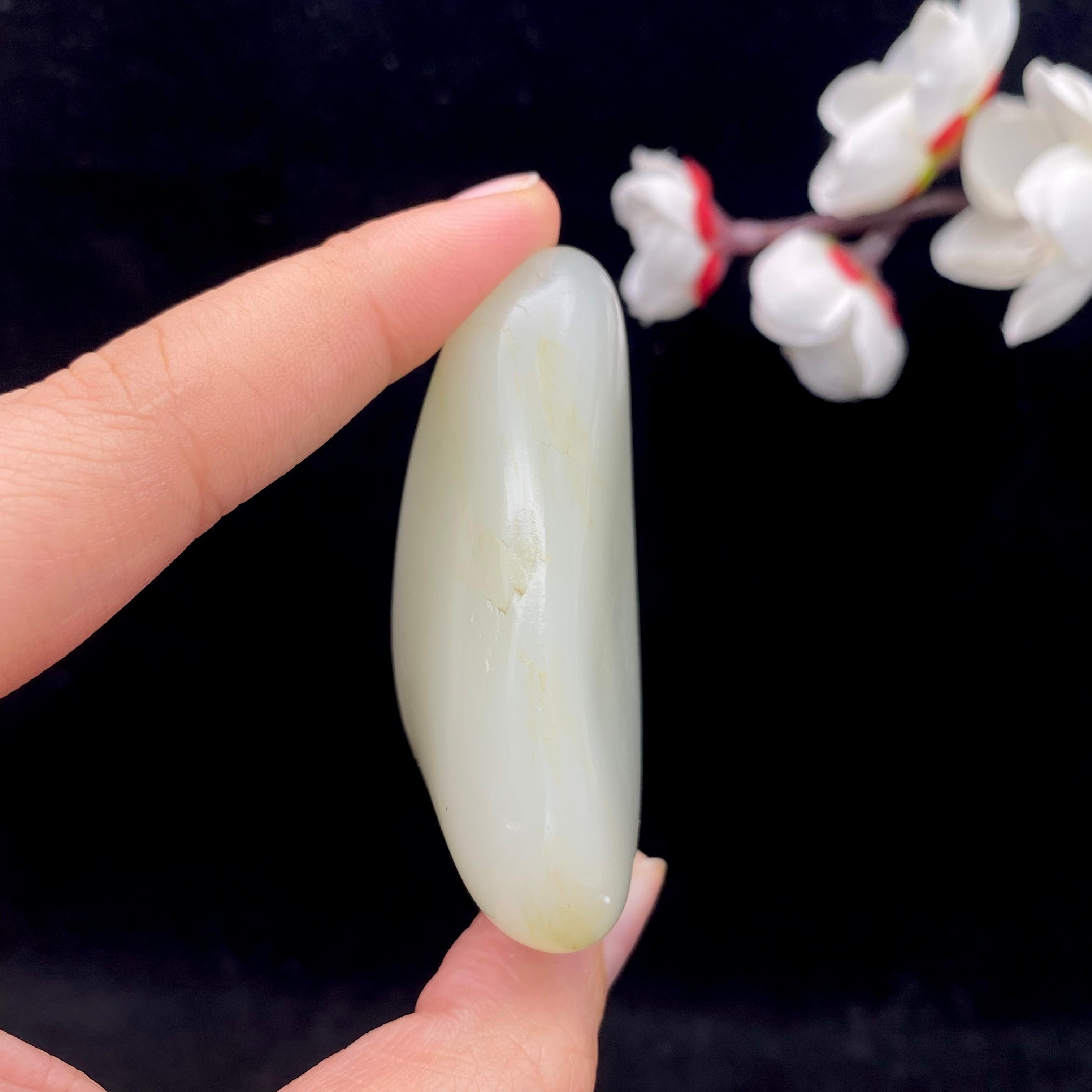 和田玉青白玉籽料原石（80.9g） – 厚德载玉
