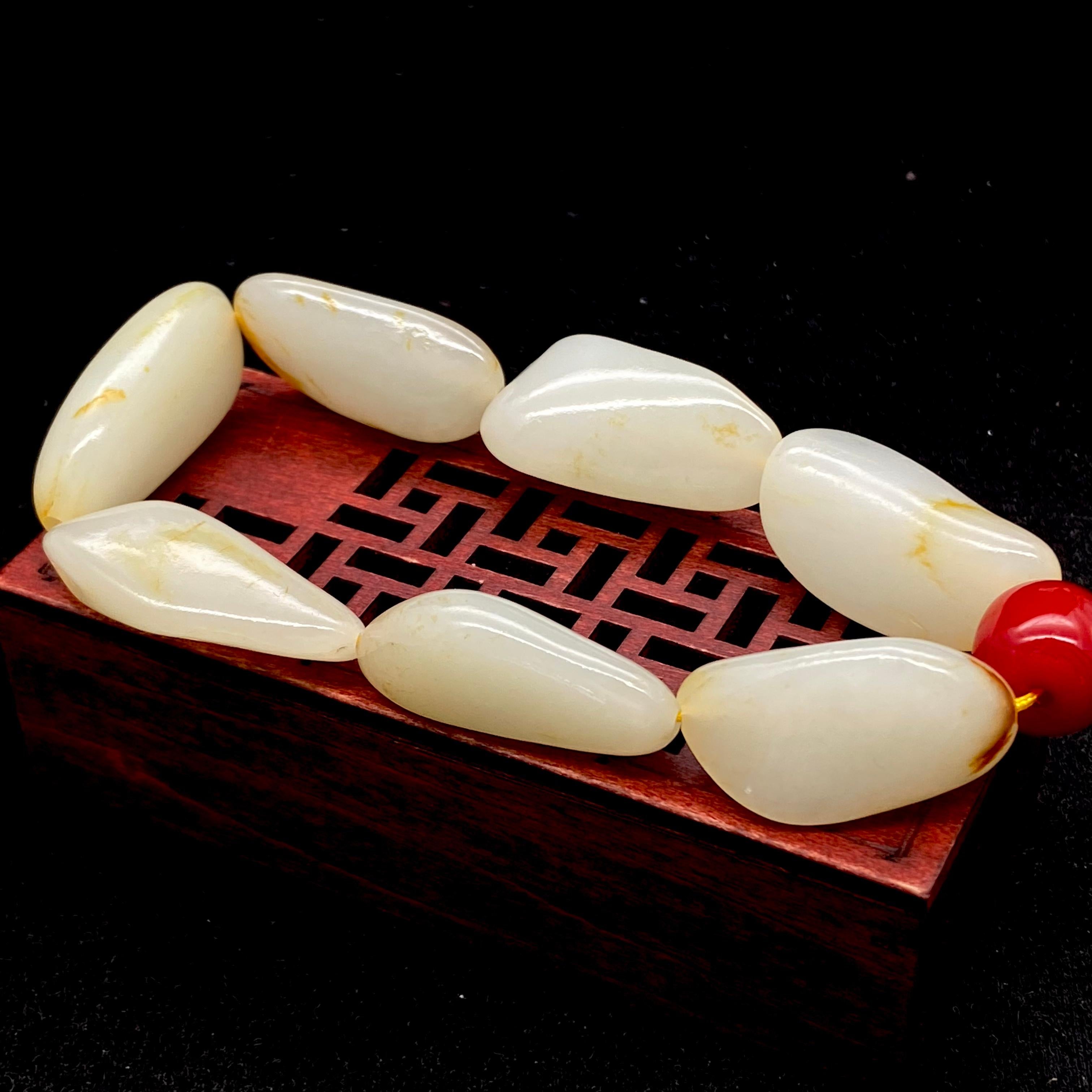 和田玉洒金皮【精品手串】（64.5g）