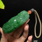 收藏级碧玉7号坑老料粉绿财神手把件（166.6g）