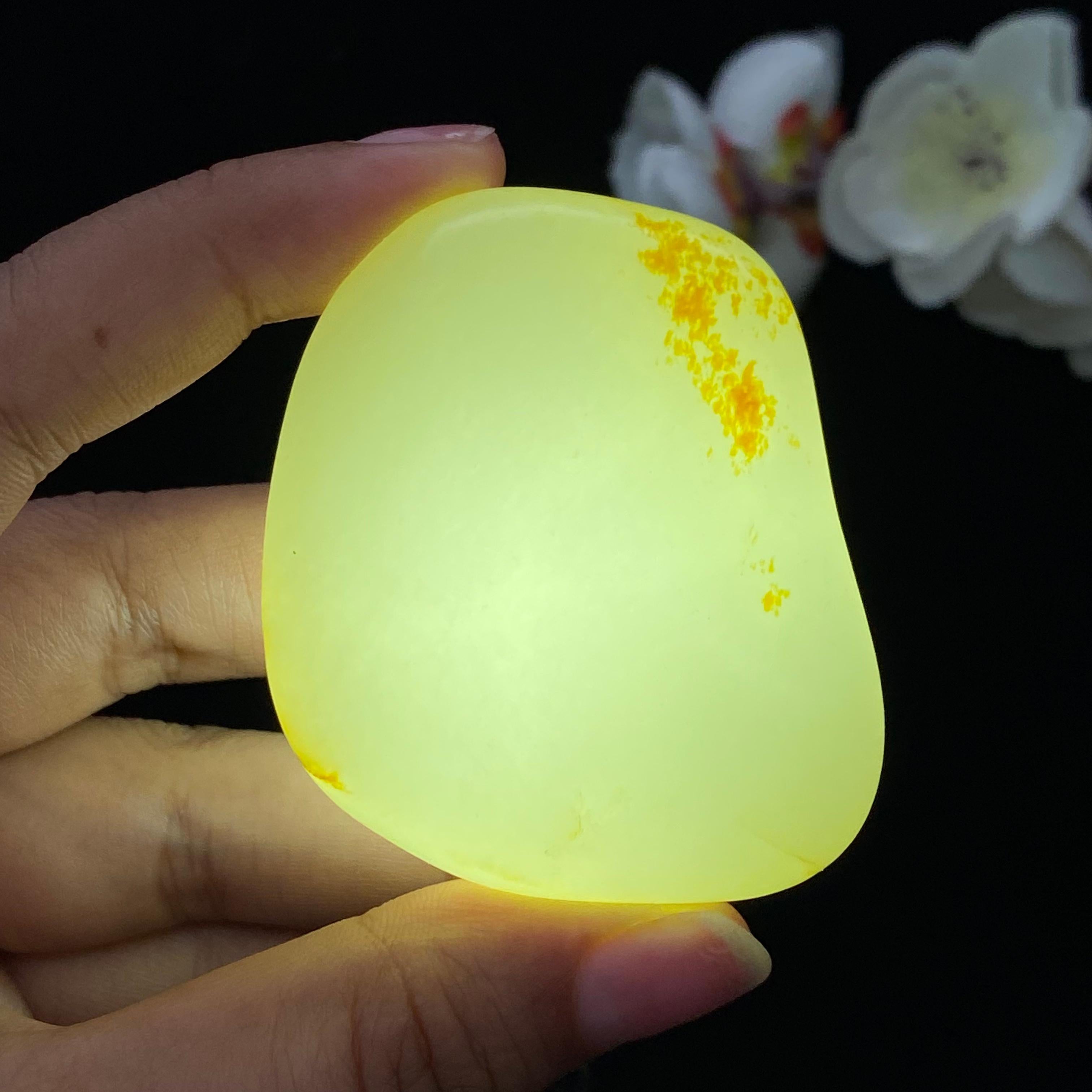 和田玉洒金皮籽料手把件（95.1g）