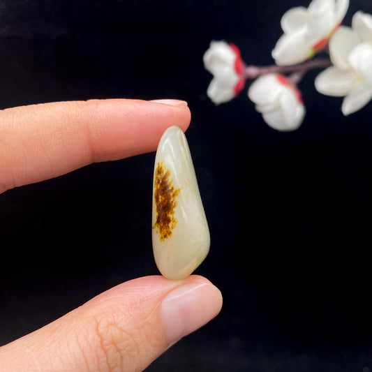 和田玉黄皮籽料原石（14.1g）