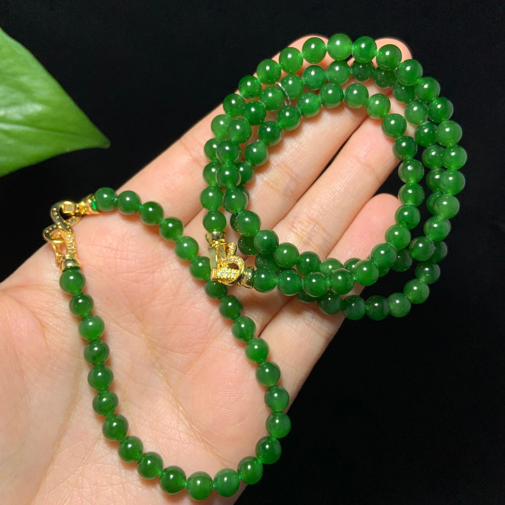 精品和田碧玉阳绿项链手串套装（38.0g）