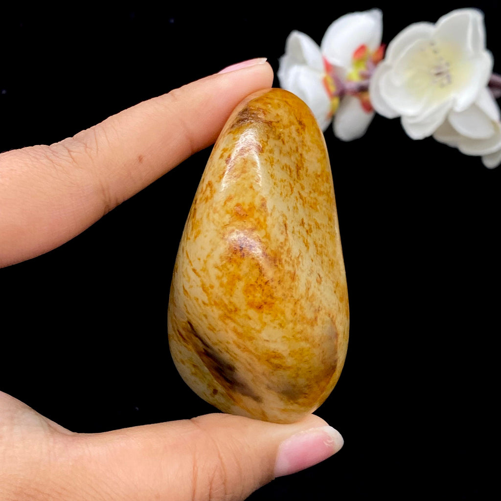 和田玉洒红皮籽料手把件（141.7g）