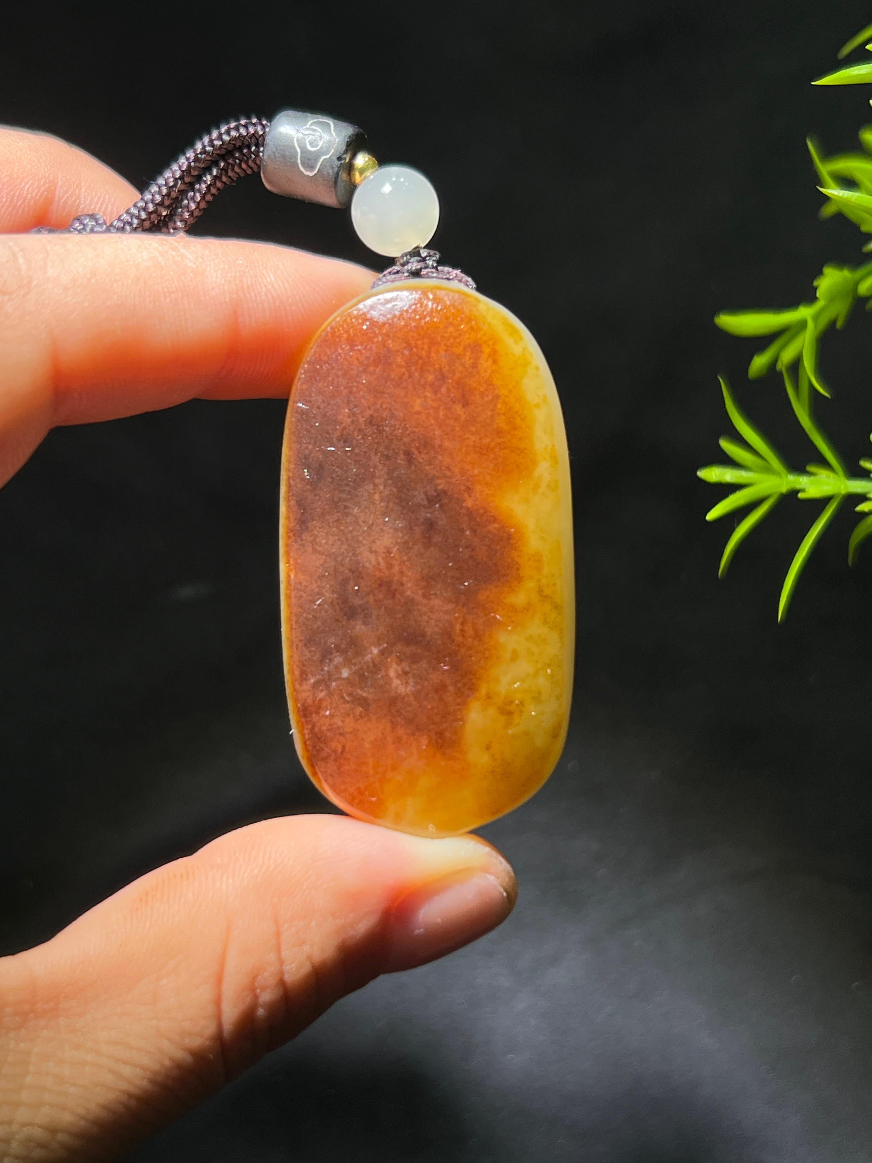和田玉籽料红皮无事牌（36.2g）
