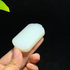 和田山料羊脂白玉无事牌挂件（58.2g）