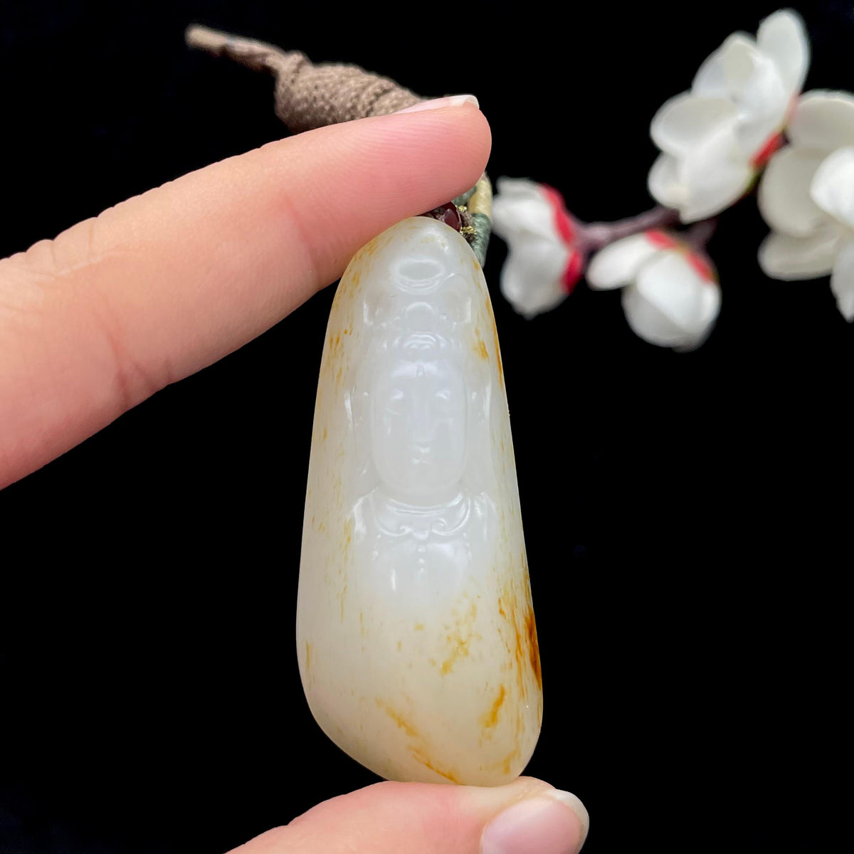 和田玉洒金皮籽料【观音】挂件（26.4g）