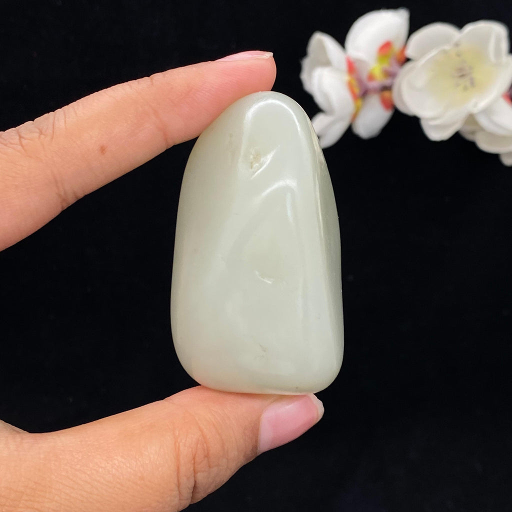 和田玉白玉带秋梨皮籽料手把件（86.6g）
