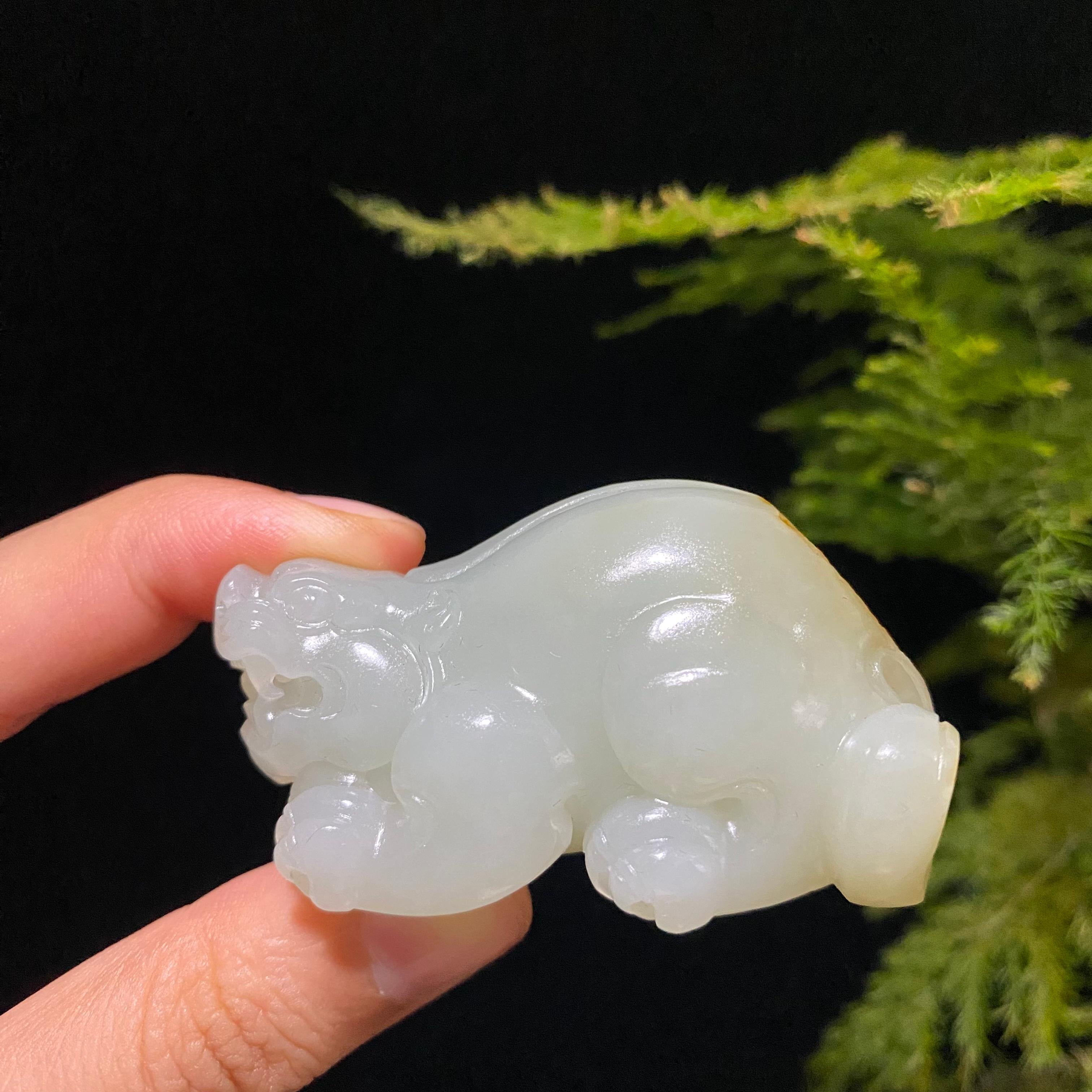 和田玉籽料青白玉貔貅（67.3g）