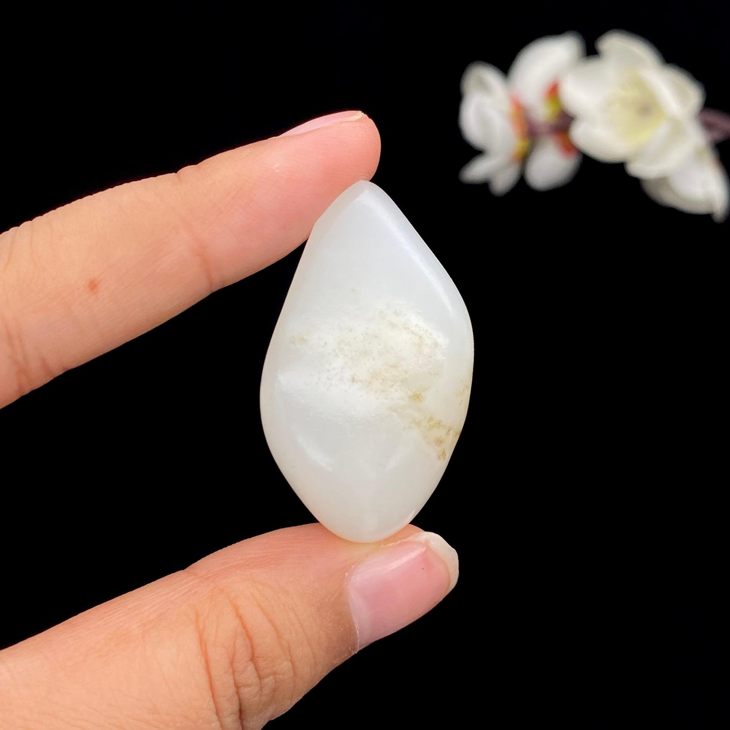和田玉-白玉籽料原石（24.3g）