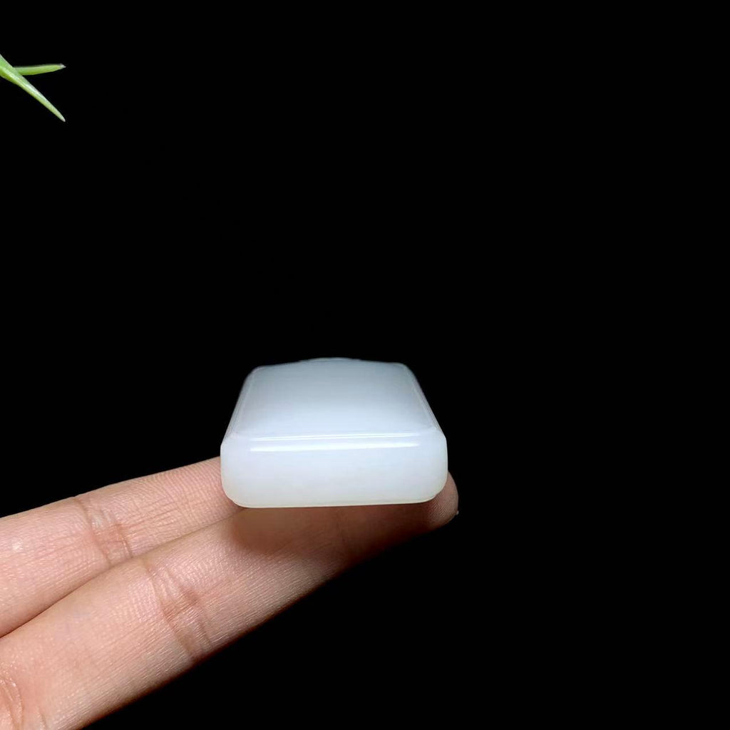 和田山料羊脂白玉无事牌（54.0g）