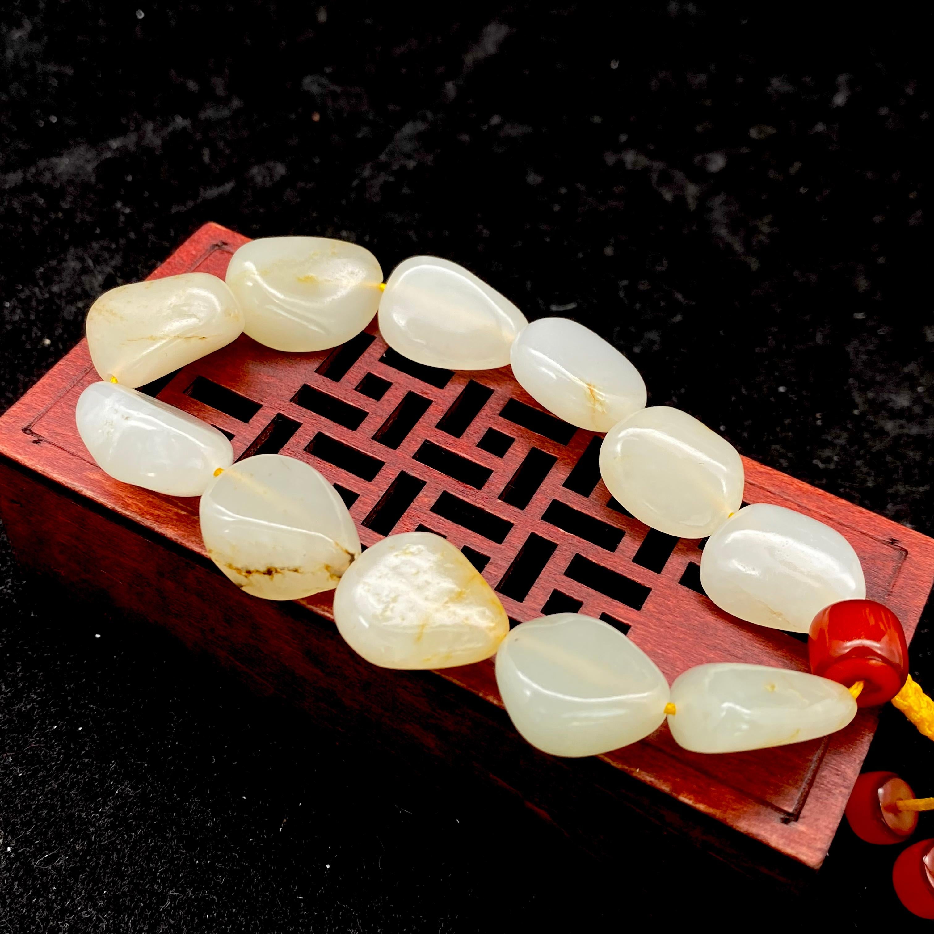 和田玉洒金皮【精品手串】（39.3g）