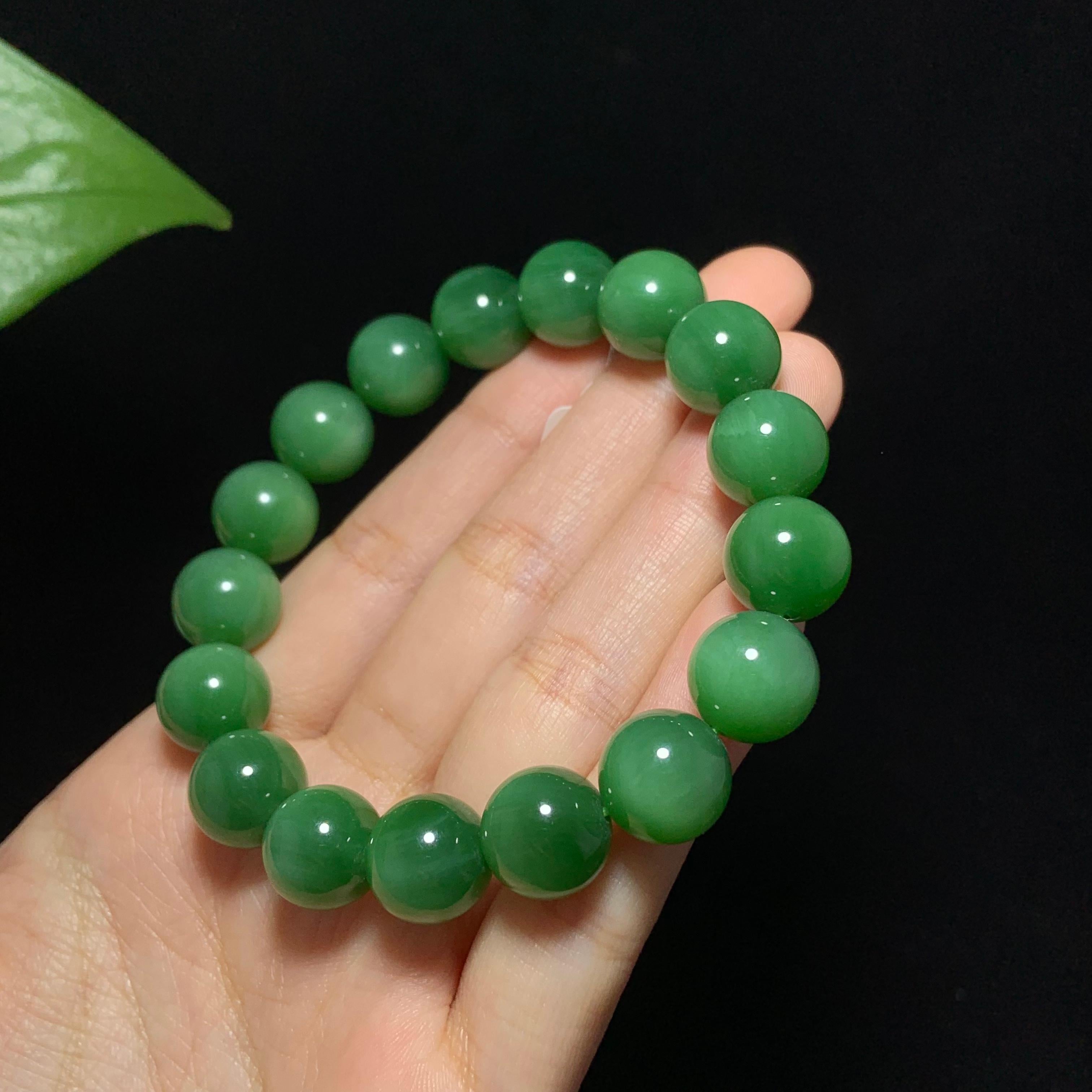 收藏级碧玉粉绿猫眼手串（45.5g）