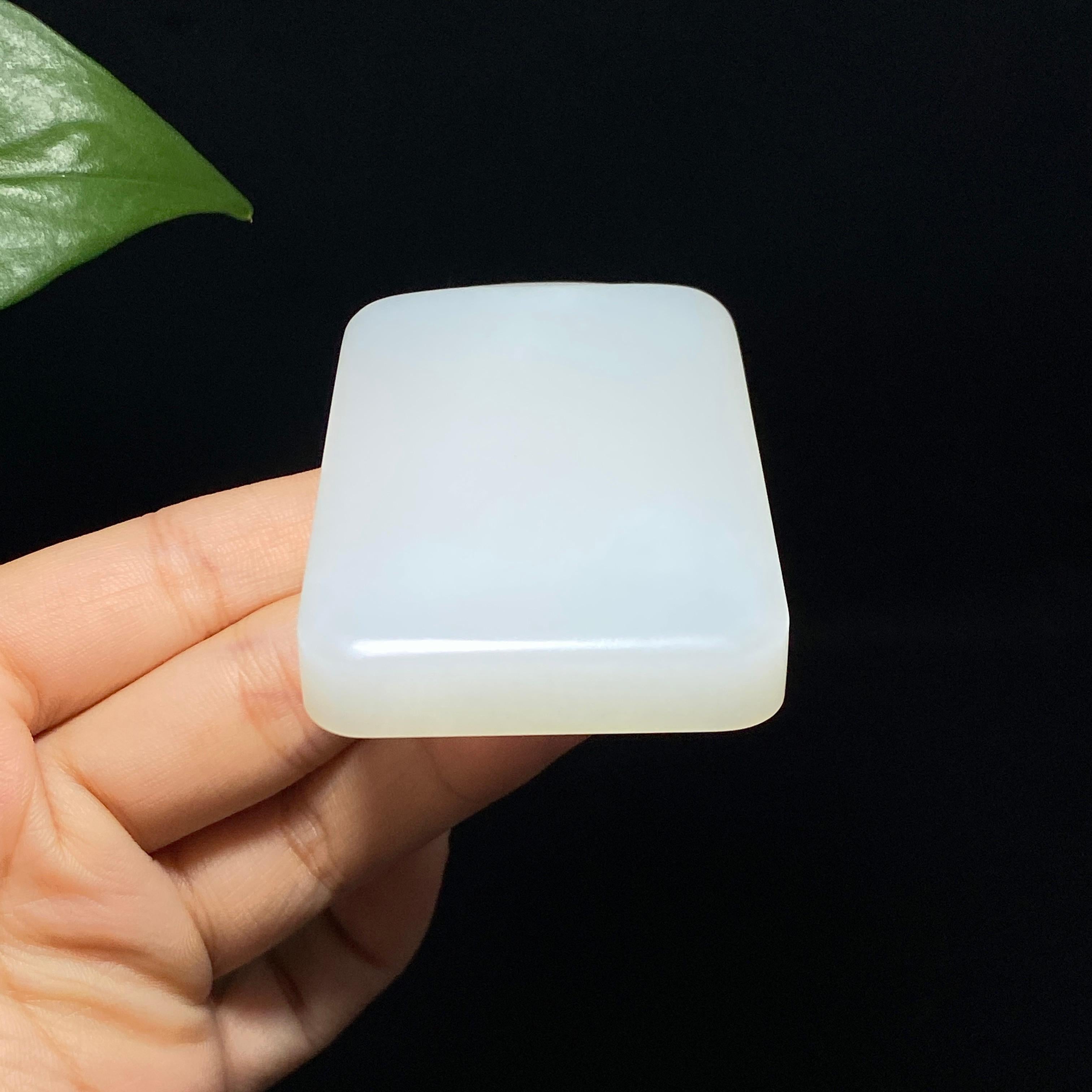 收藏级和田羊脂白玉无事牌（104.5g）