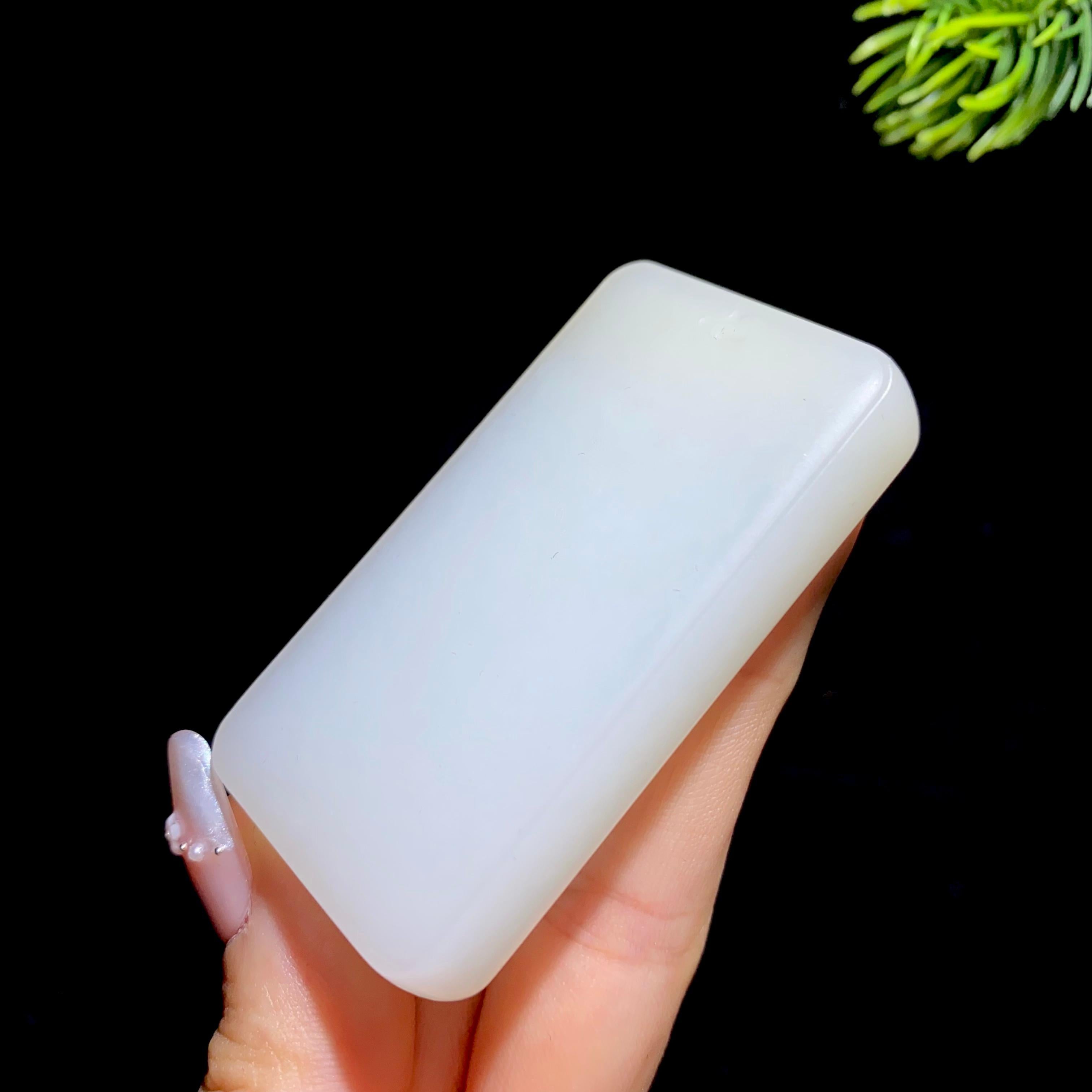 和田玉糖白无事牌（67.4g）