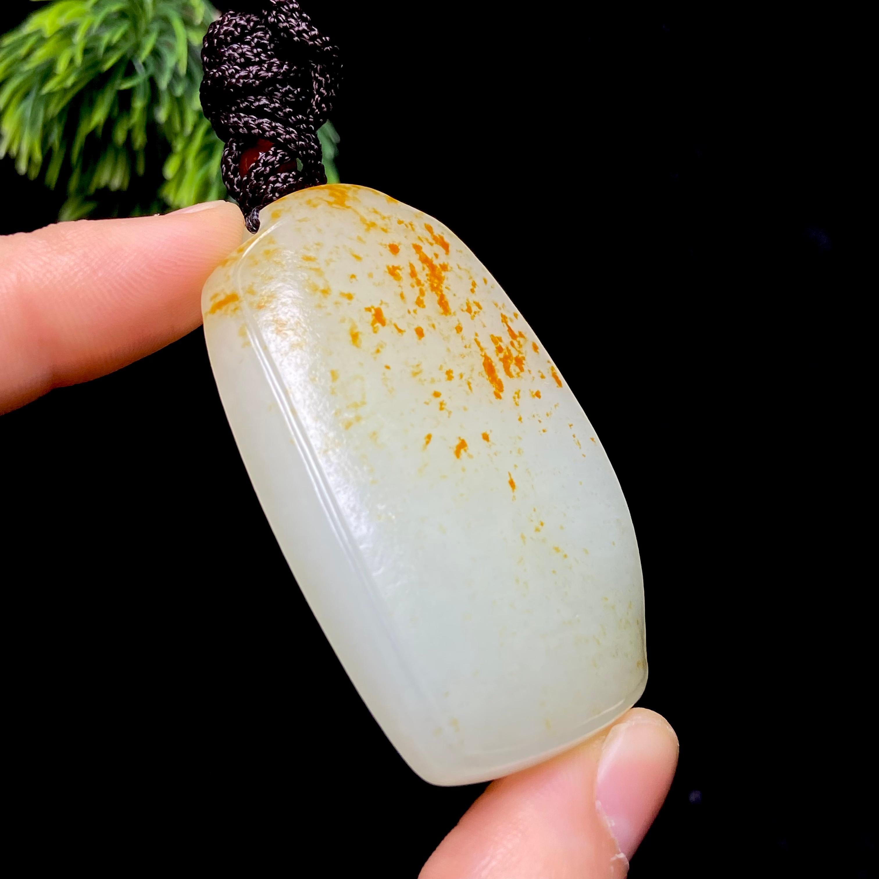 和田玉籽料无事牌（61.8g）