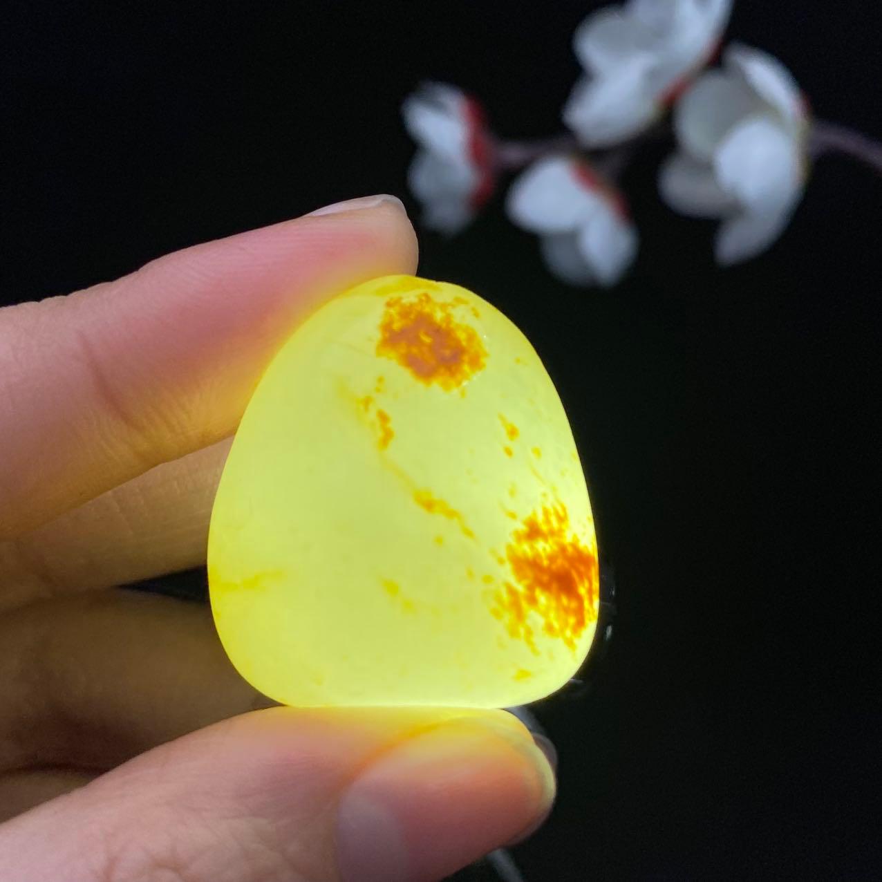 和田玉洒红皮籽料（21.4g）
