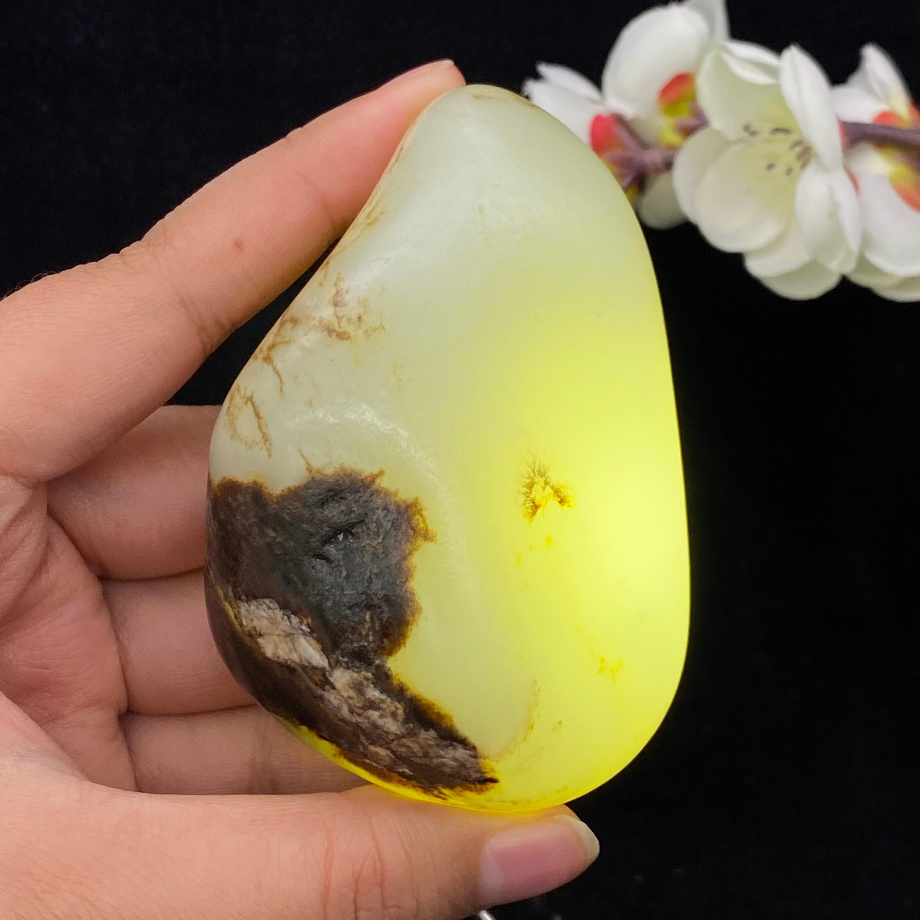 和田玉秋梨皮籽料（218.3g）