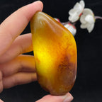 和田玉黄沁皮籽料（90.3g）