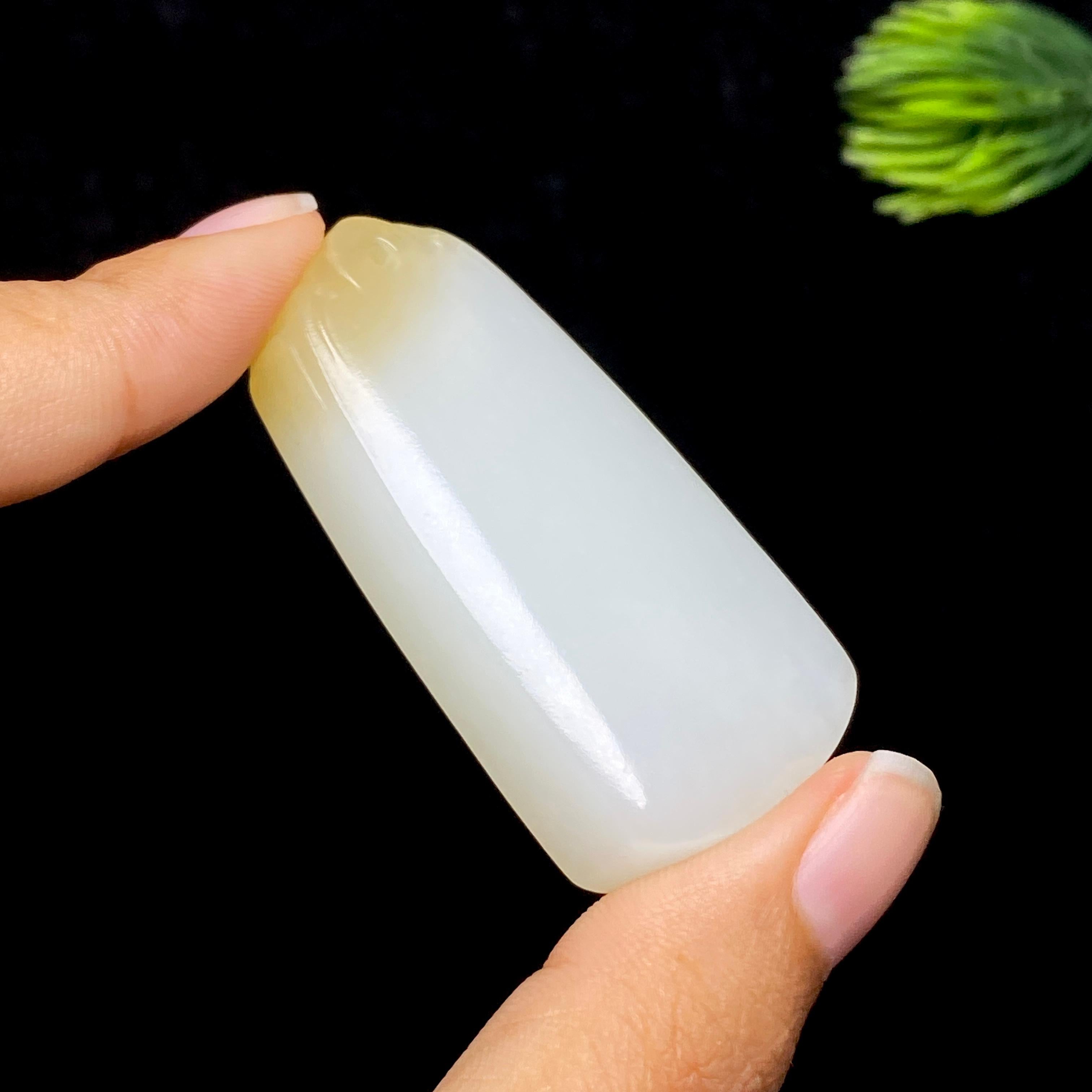和田玉糖白无事牌（35.7g）