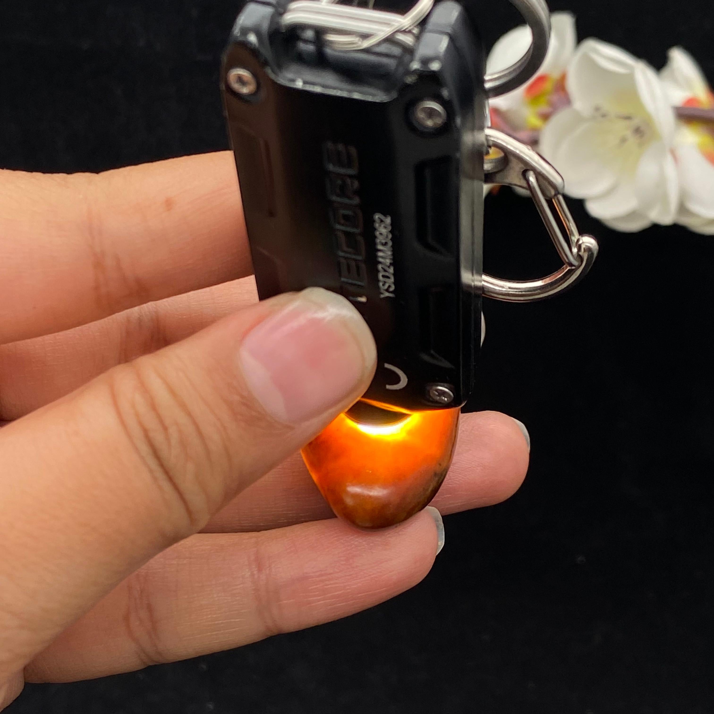 和田玉黄沁皮籽料（26g）