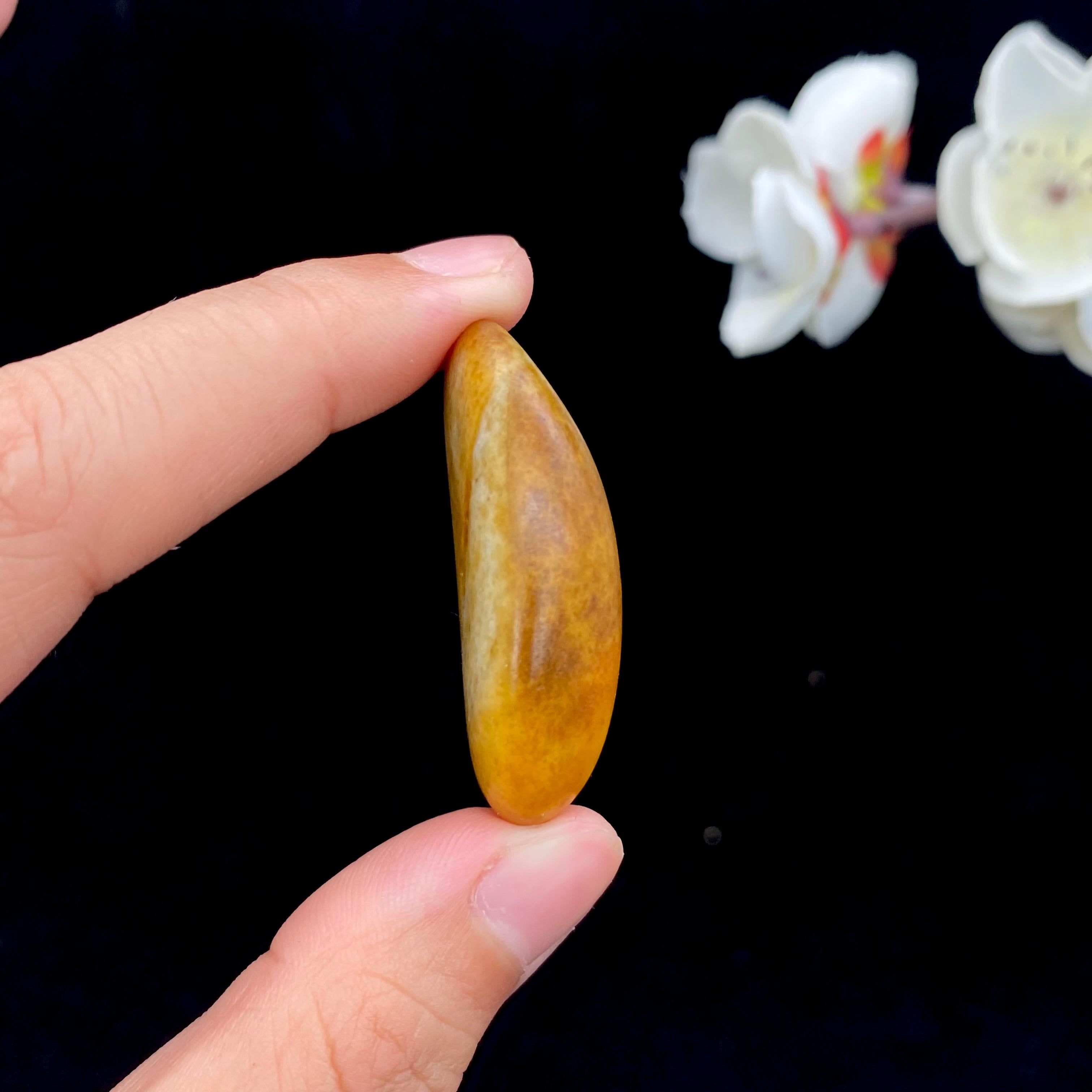 新疆 和田玉 原石 沁色自然 和田玉红沁皮籽料原石（123.3g） – 厚德载玉