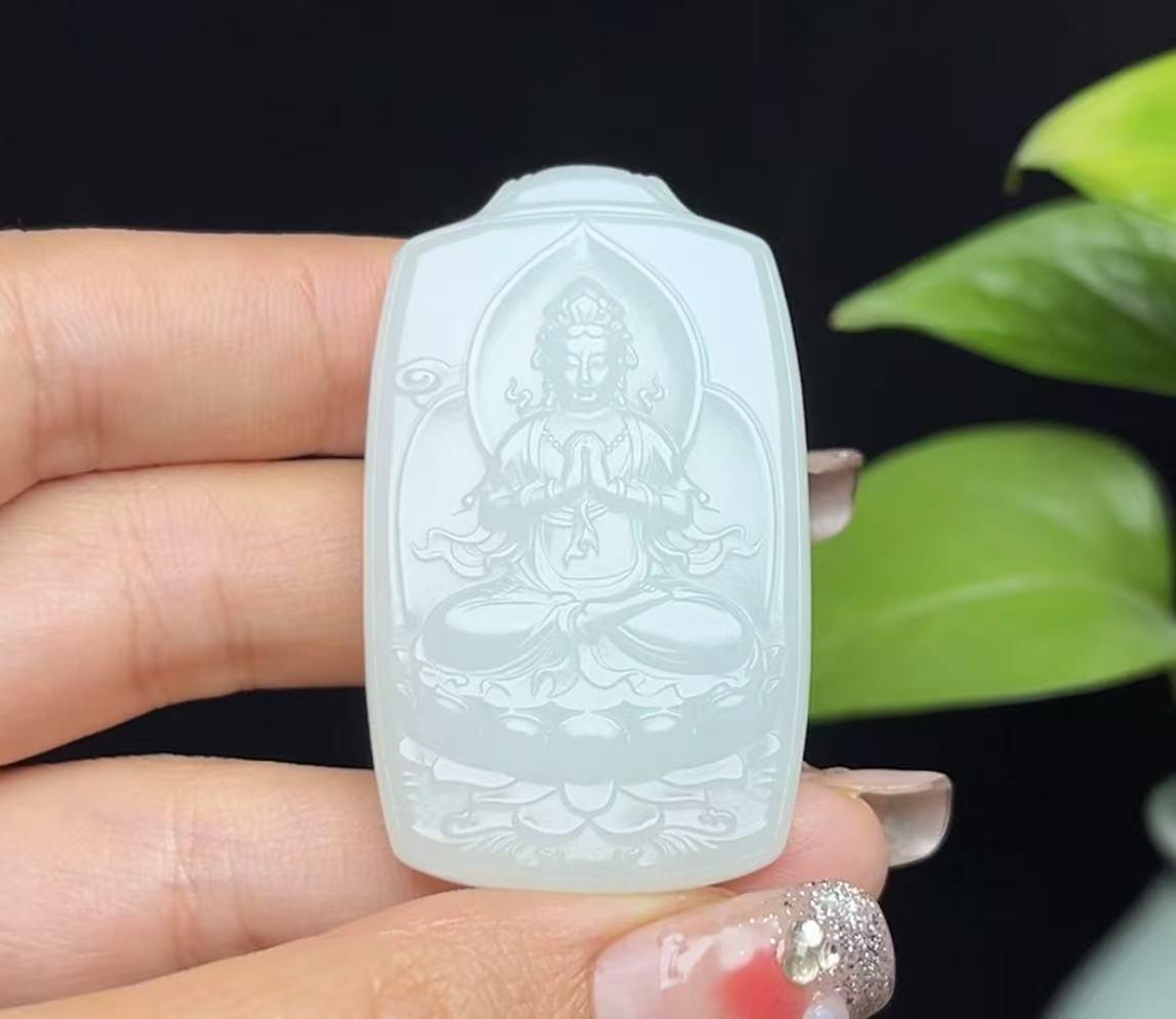 和田羊脂玉观音（28.2g）