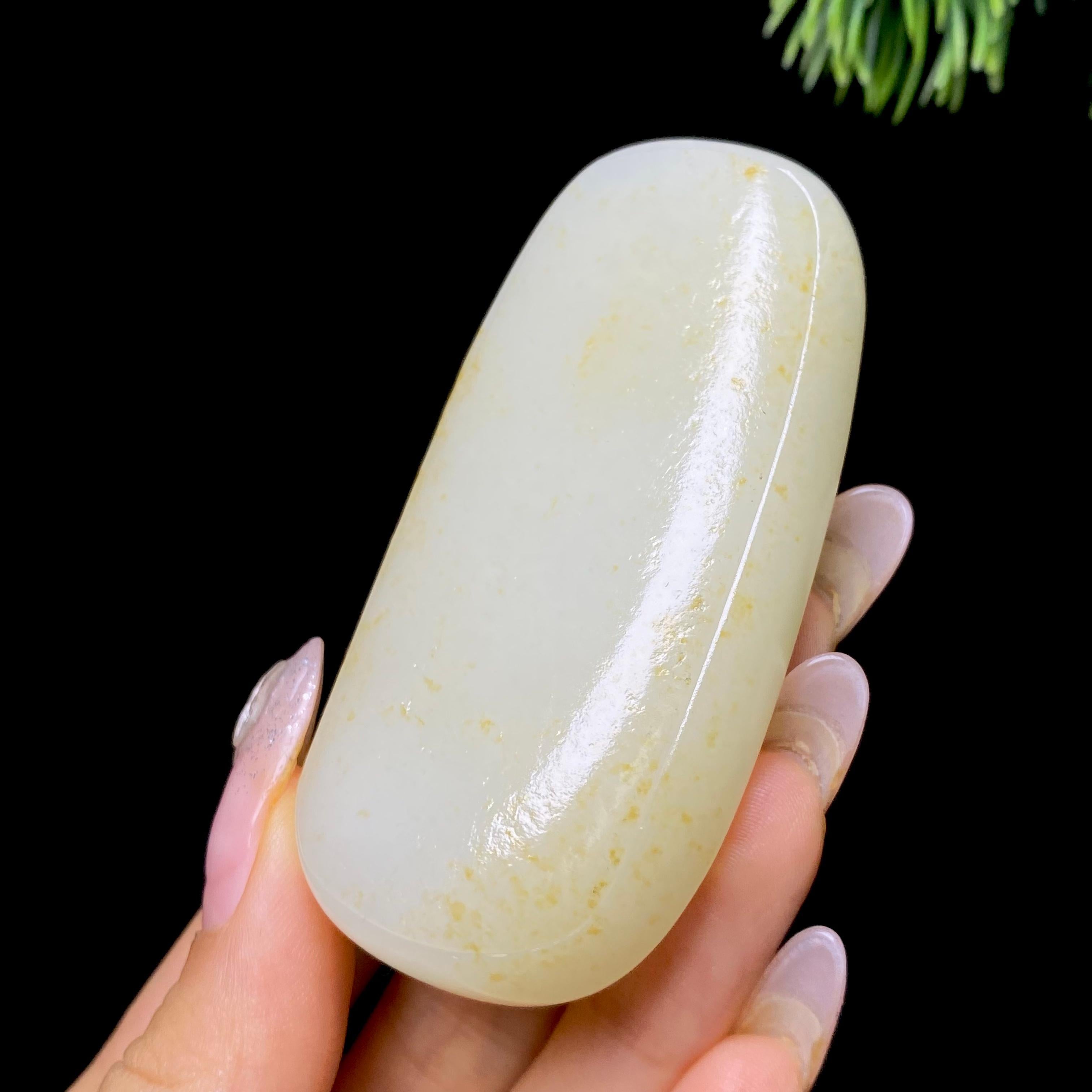 和田玉籽料无事牌（76.2g）