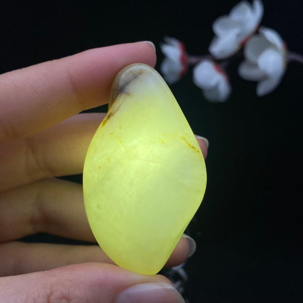 和田玉秋梨皮籽料挂件（30.6g）