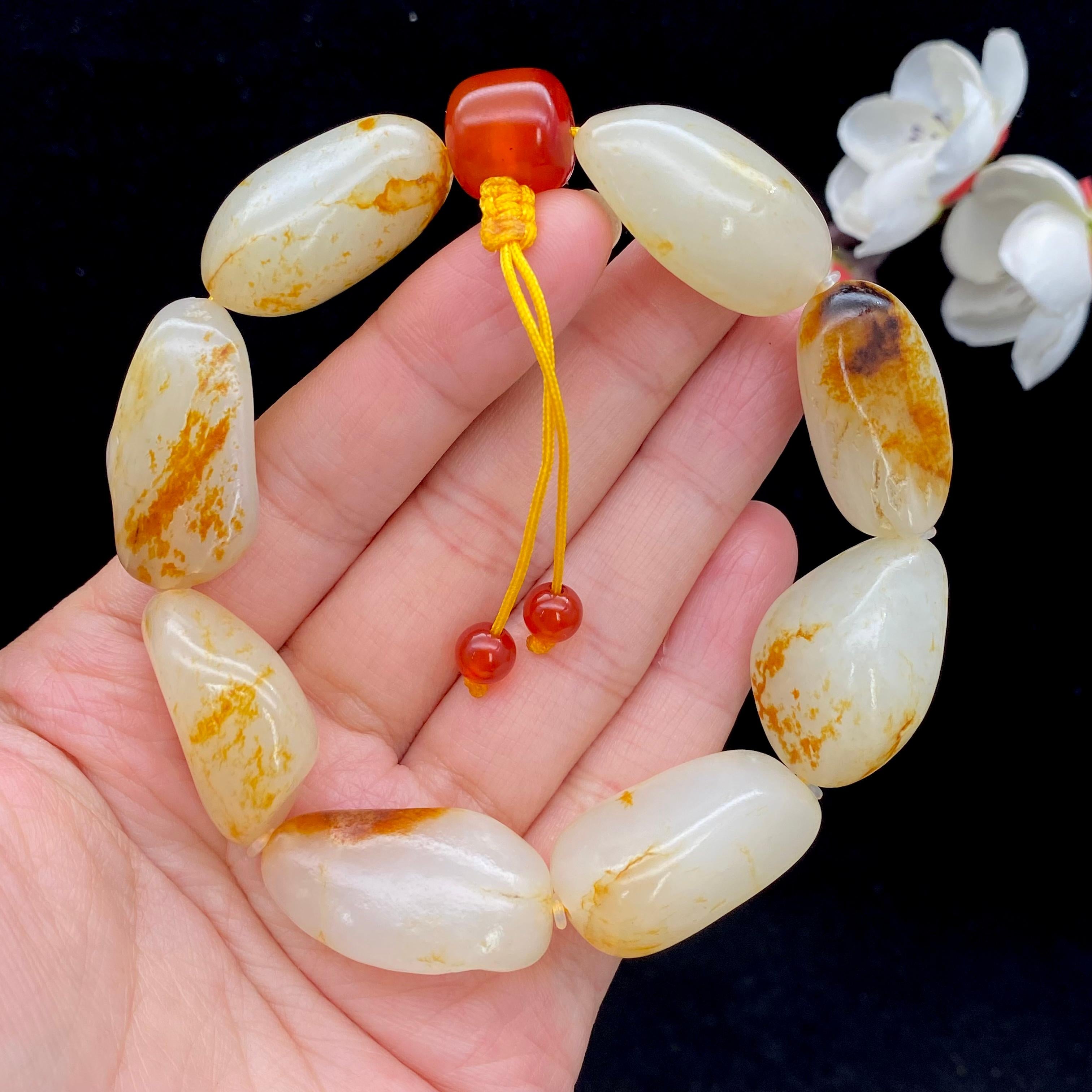 和田玉洒红皮籽料【精品手串】（74.3g）