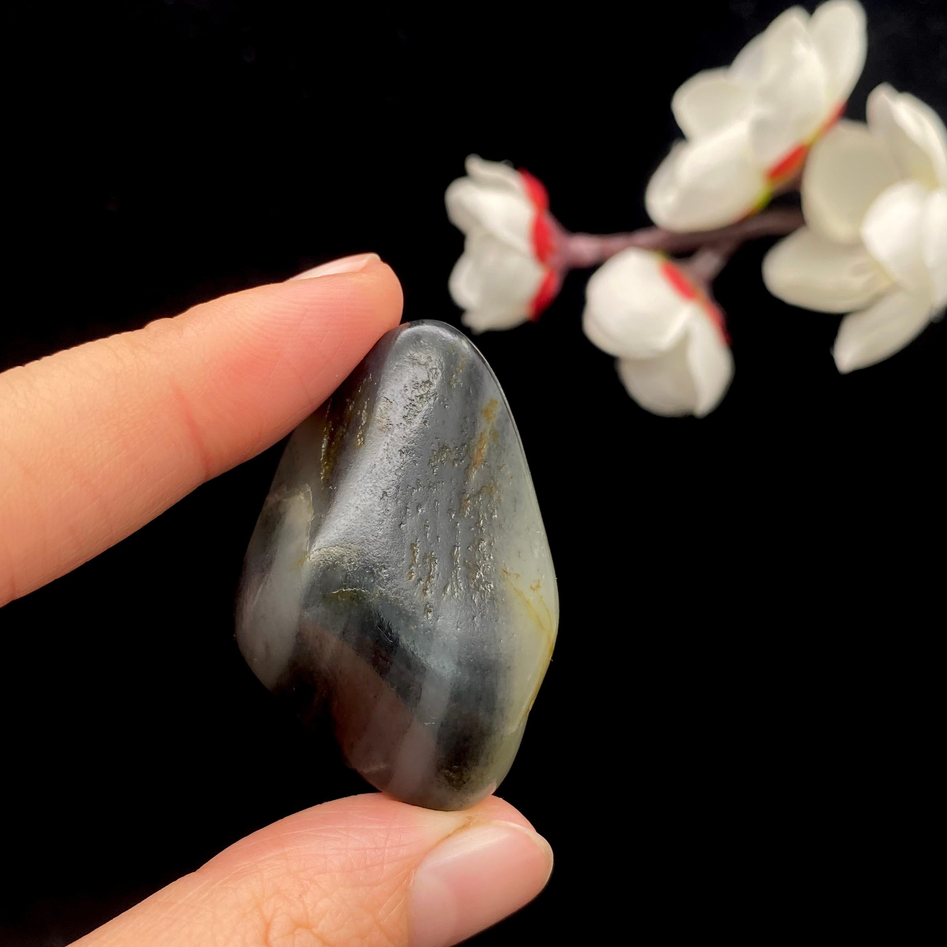 和田玉青花籽料原石（22.3g）