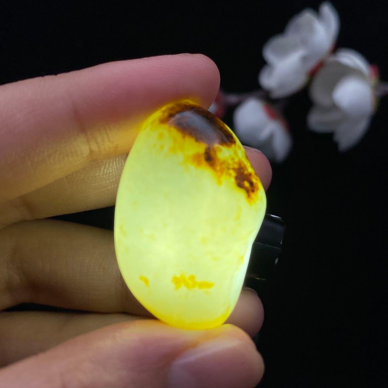 和田玉红皮籽料（13.4g）